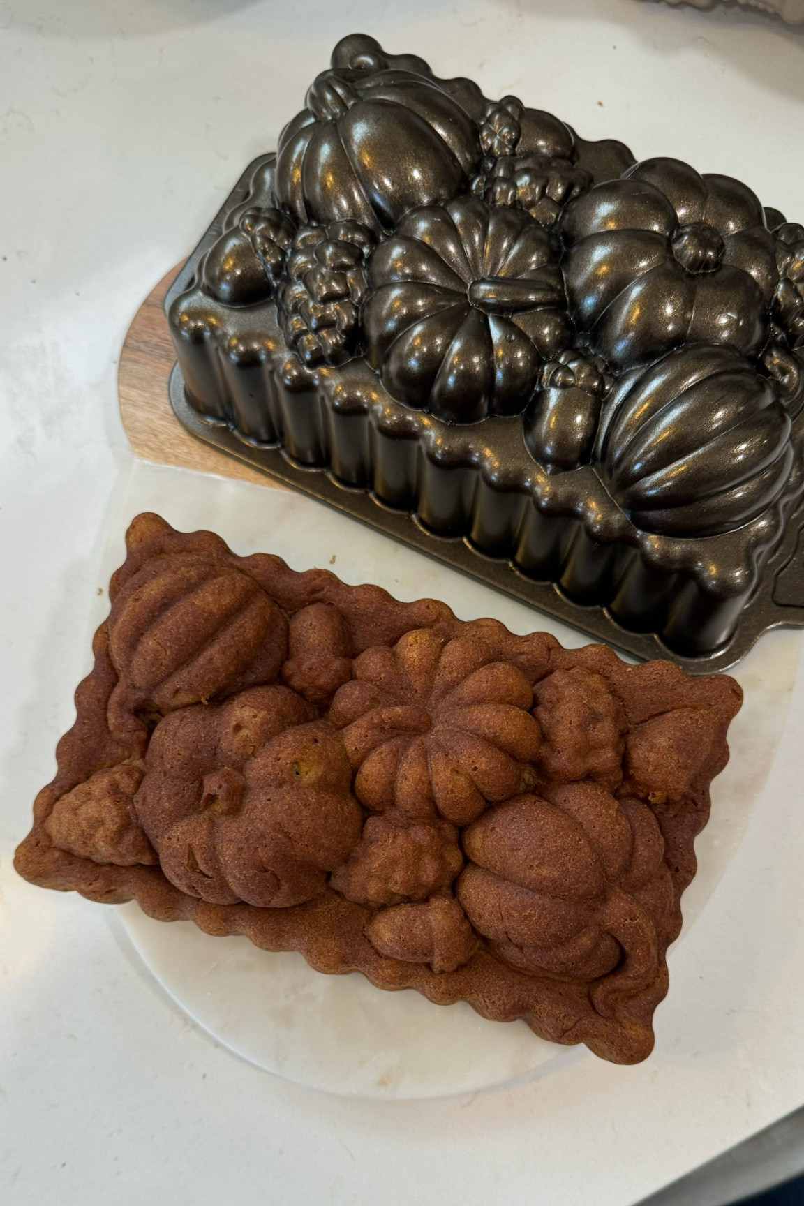 Pumpkin fall Halloween and thanksgiving baking pan for parties 

@Krogerco #KrogerPartner #KrogerShip #fall #thanksgiving #laurabeverlin

#LTKSaleAlert #LTKGiftGuide #LTKFindsUnder50