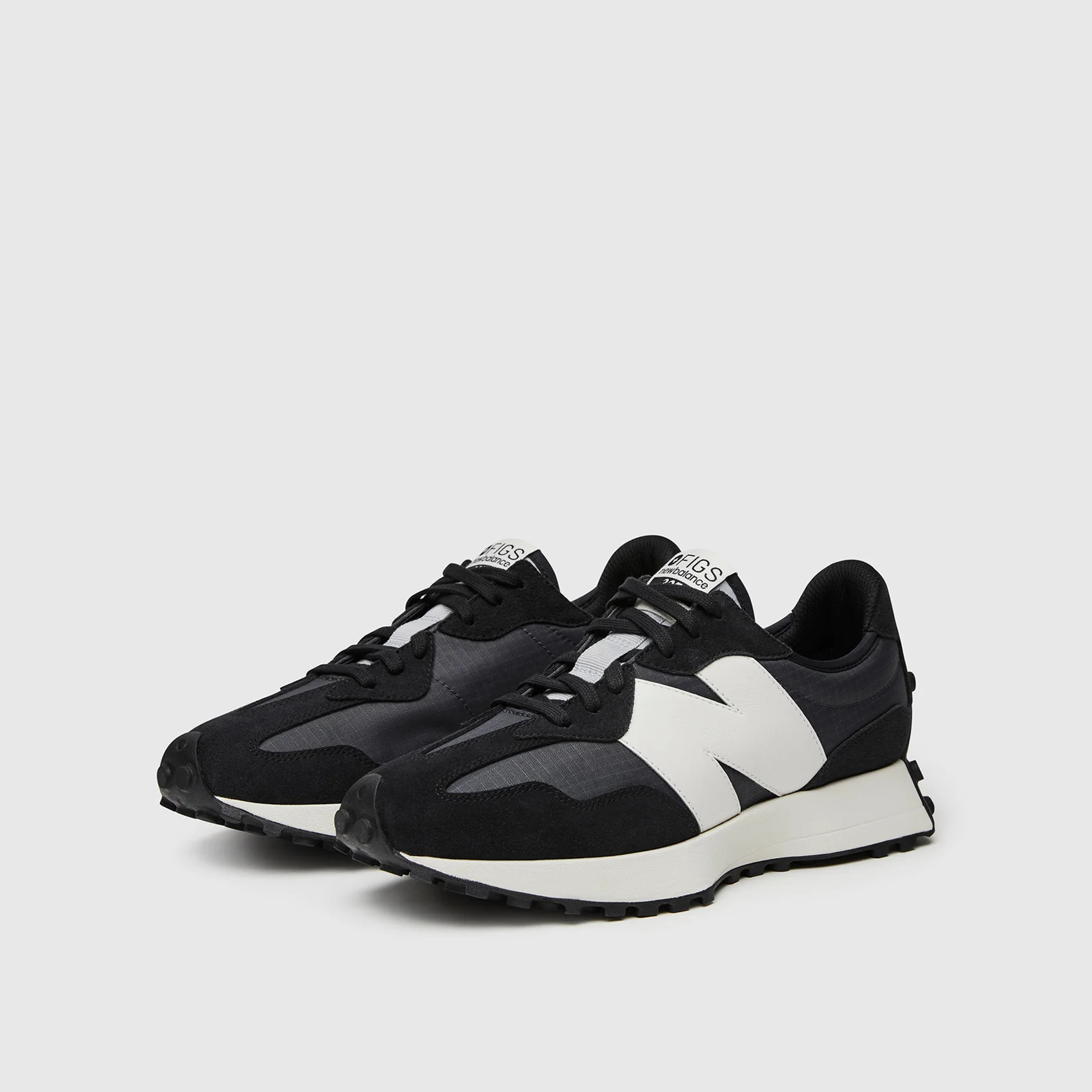 FIGS | New Balance 327 - Black | FIGS