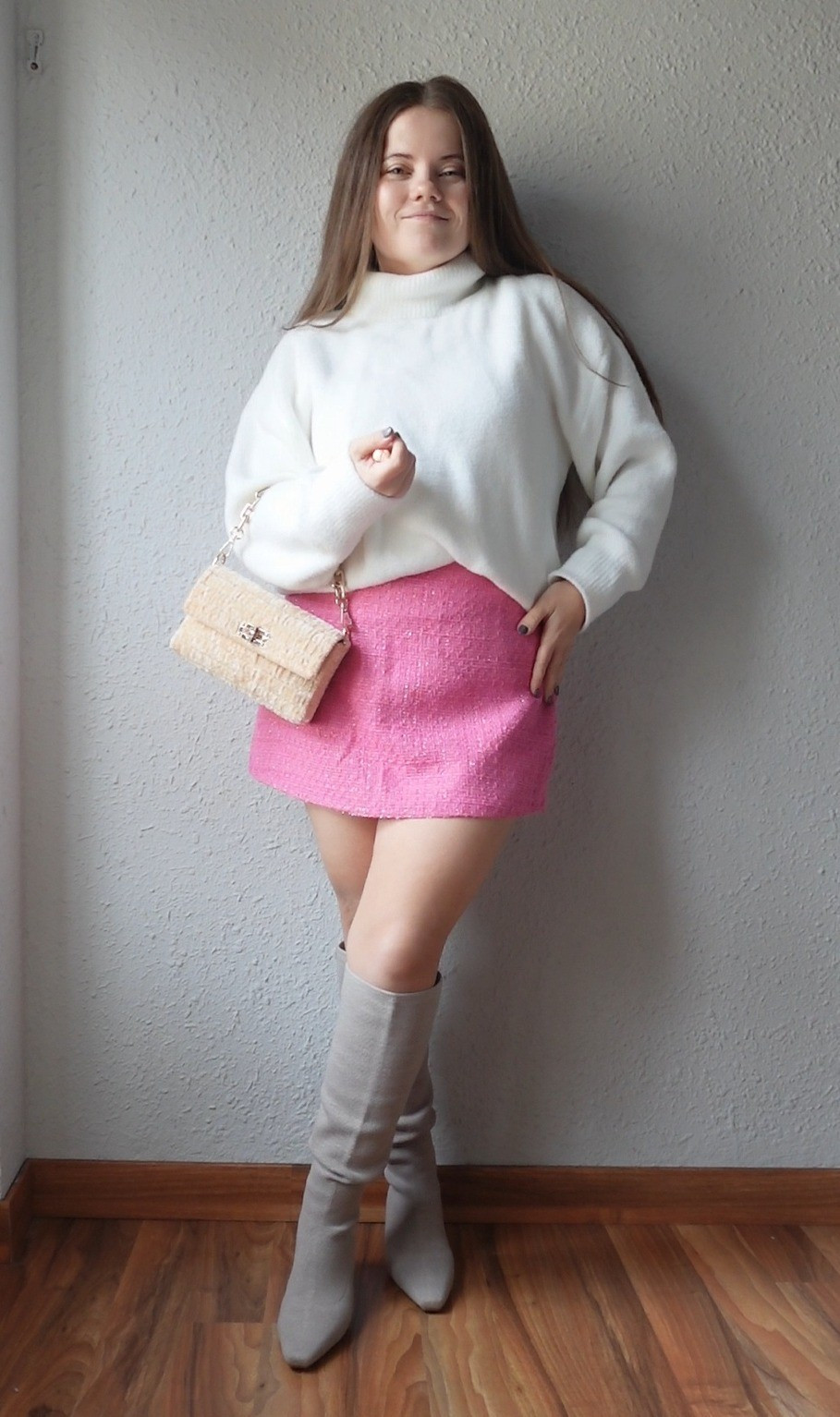 Valentine's day outfit inspiration for petite women. Knee high boots and mini skirt

#LTKValentine #LTKootd #LTKPetite