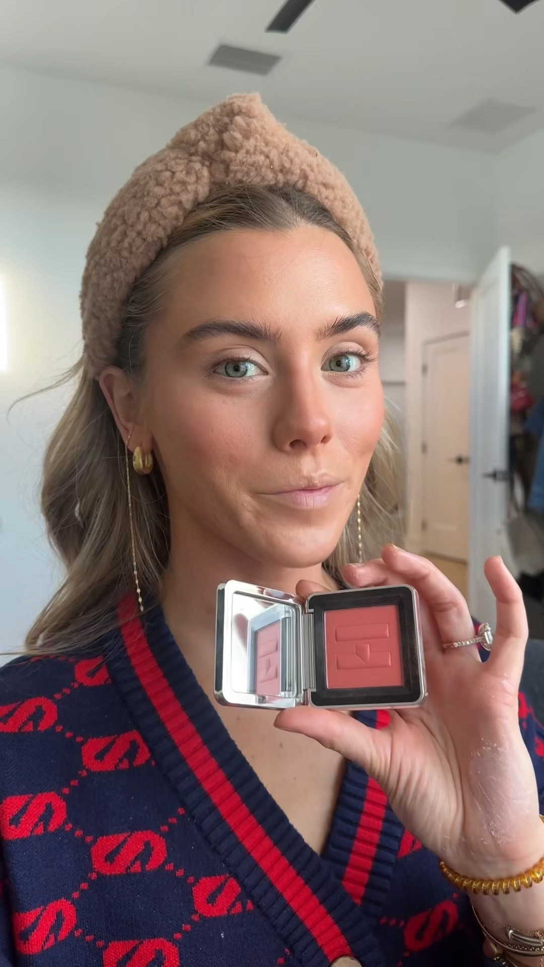 Shade pomelo peach. Talc-free blush with fermented arnica that helps reduce redness and hydrating squalane and hydraberry that melt onto skin. One swipe blendable color.
@Sephora

#LTKselfcare #LTKgrwm #LTKBeauty