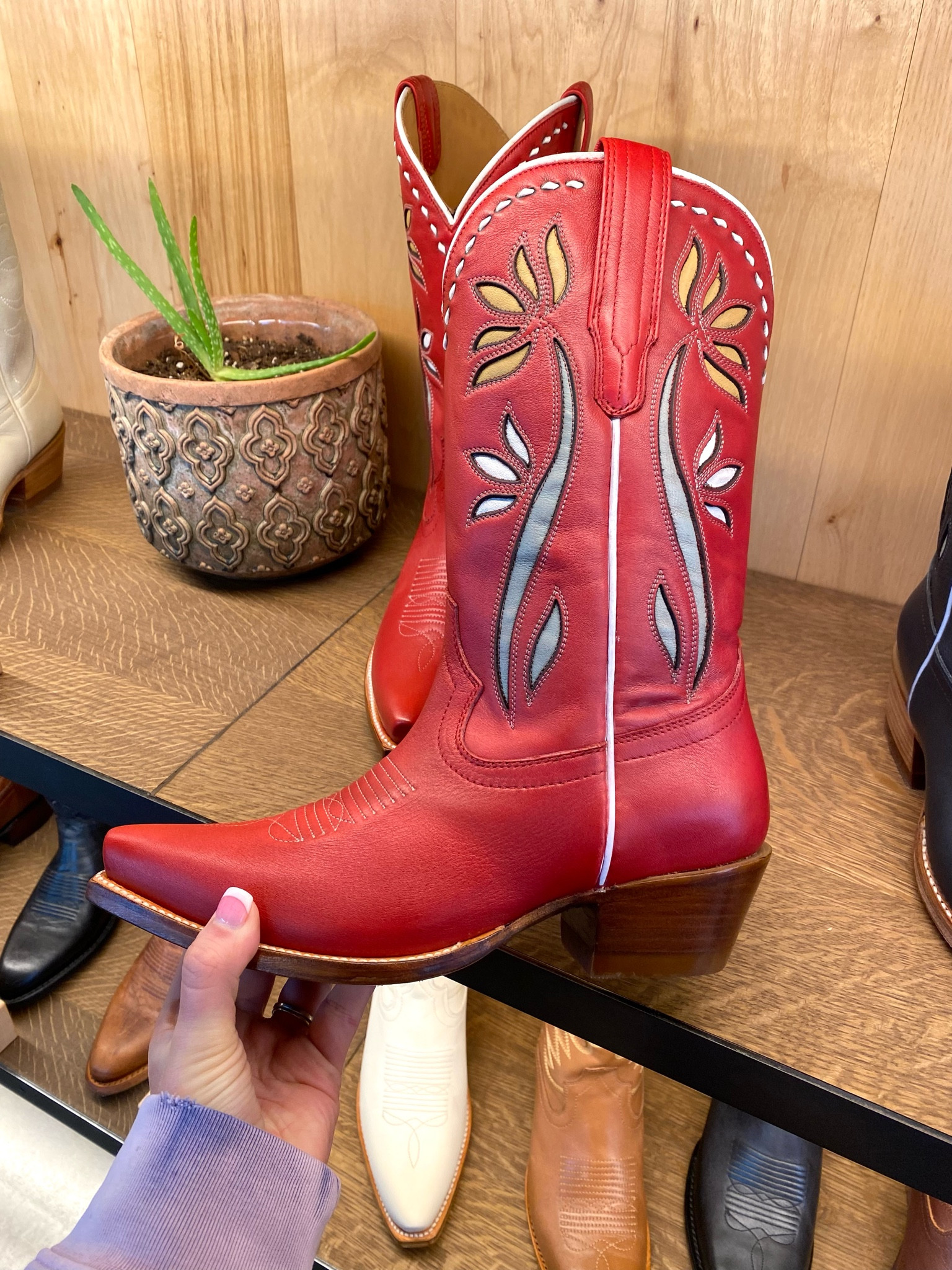 These were GORGEOUS and so comfortable! My true size 7.5 fit perfect! I wear a size 7.5 in the Annie for reference!

Tecovas, red boots, cowboy boots, best seller, new arrivals 

#LTKSeasonal #LTKshoecrush #LTKstyletip