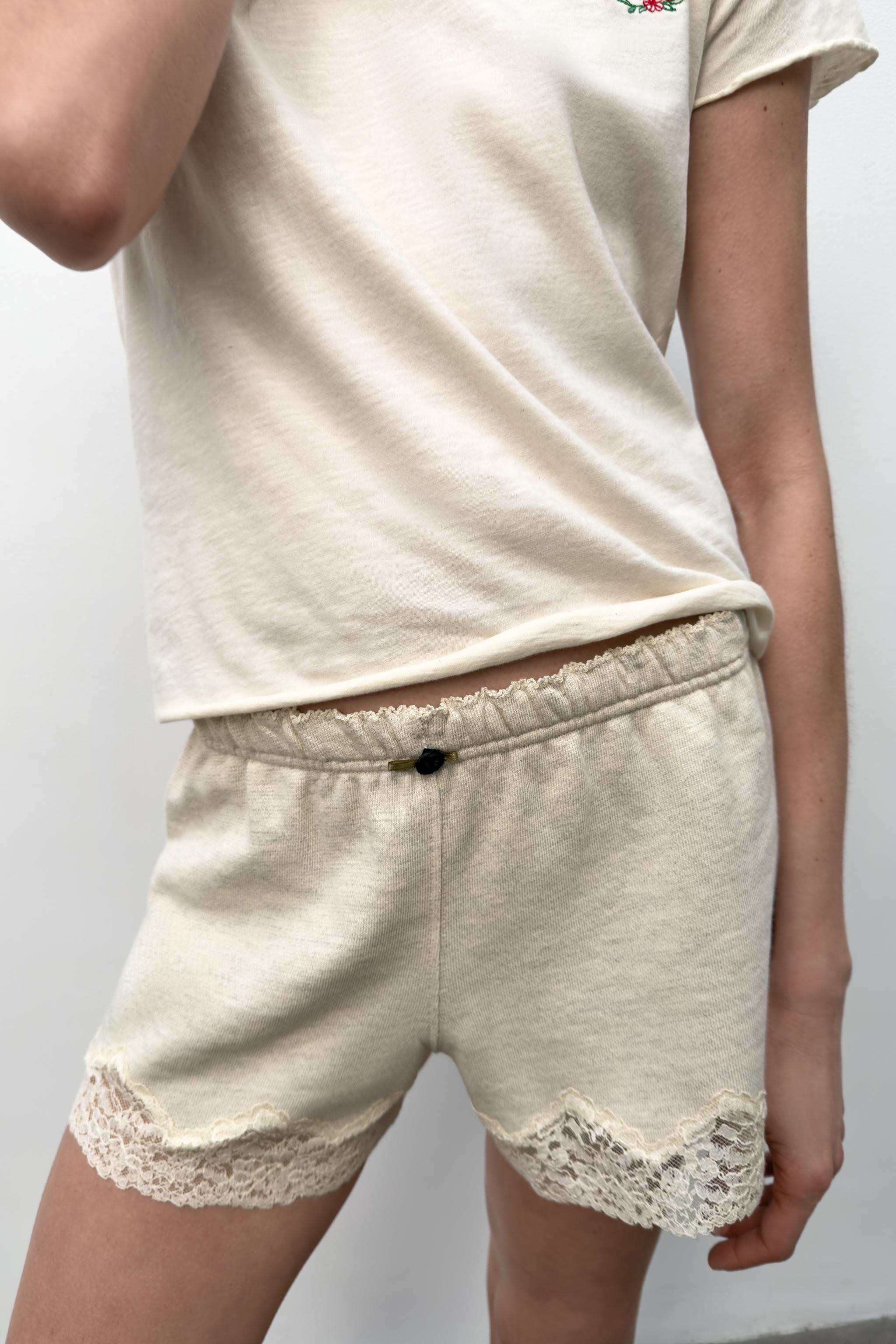 LACE COMBINED SHORTS | Zara UK