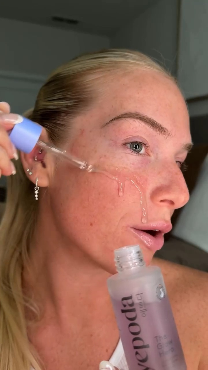 Korean glass skin🔎The glow hero really lives up to its name✨@yepoda #yepoda #kbeauty #skincareroutine #koreanskincare #yepodapartner

#LTKFindsUnder50 #LTKU #LTKBeauty