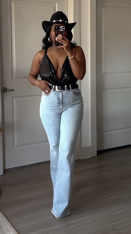 Nothing can top a Denim + Cute Top combo! ✨ Wearing a medium in all the tops! Similar jeans linked. 

Outfit inspo
Style inspo
Spring styles 
Abercrombie 
Revolve
VICI 

#LTKSeasonal #LTKVideo #LTKstyletip