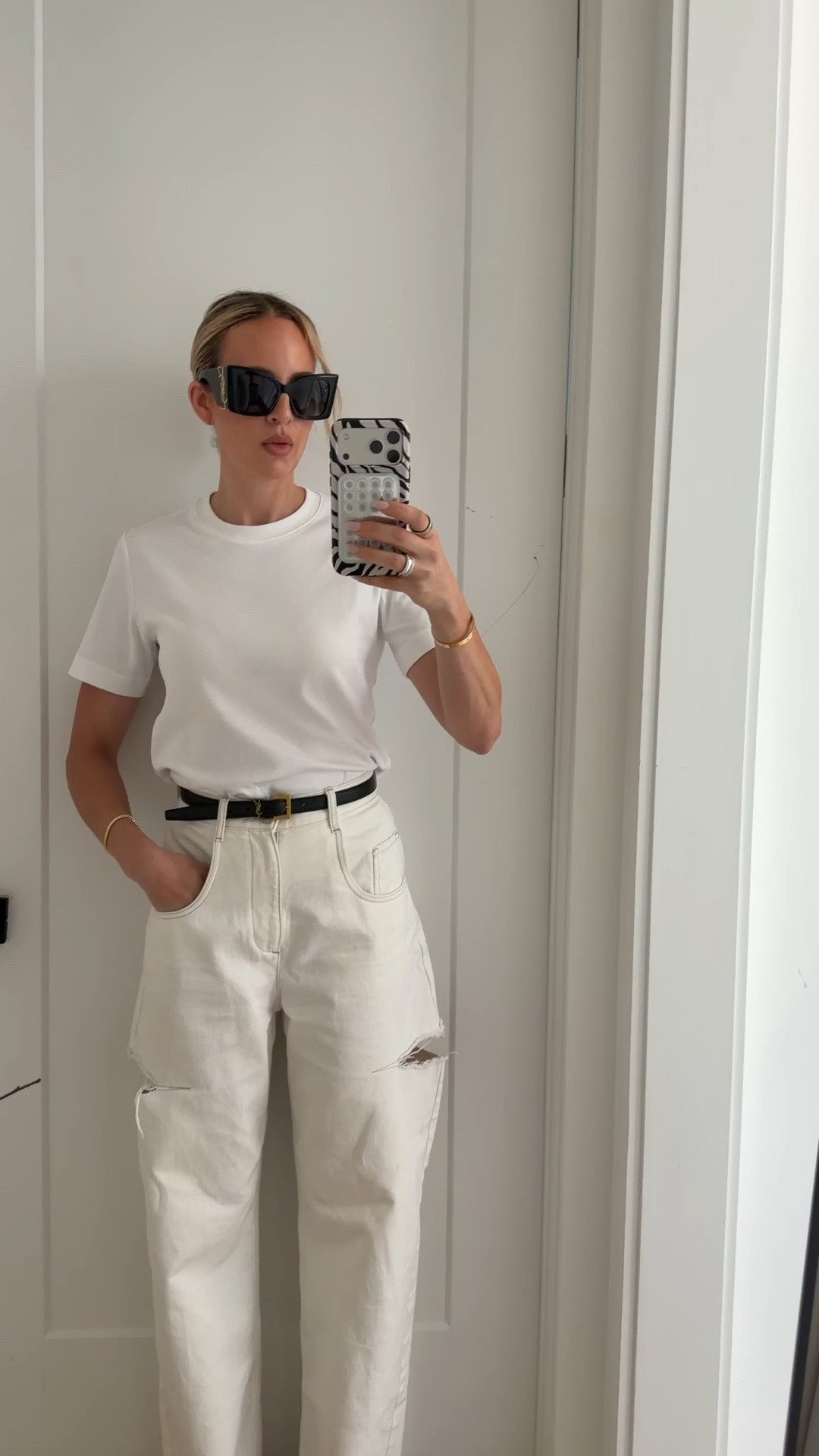 Wearing a medium in the T-shirt and jeans
run tts

#LTKootd #LTKTall #LTKOver40