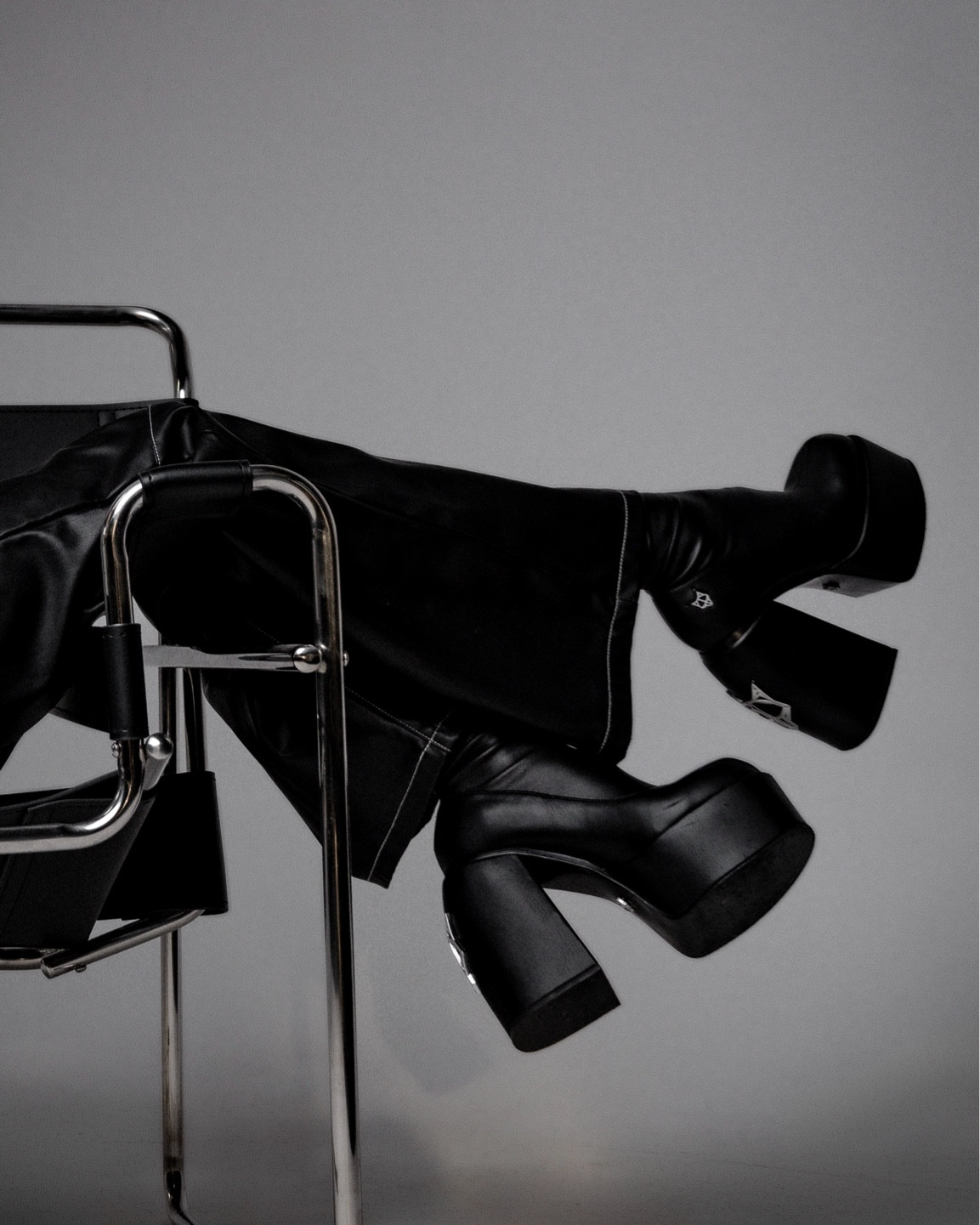 there’s nothing i love more than a chucky platform 🖤 #platformboots #nakedwolfe

#LTKShoeCrush #LTKStyleTip