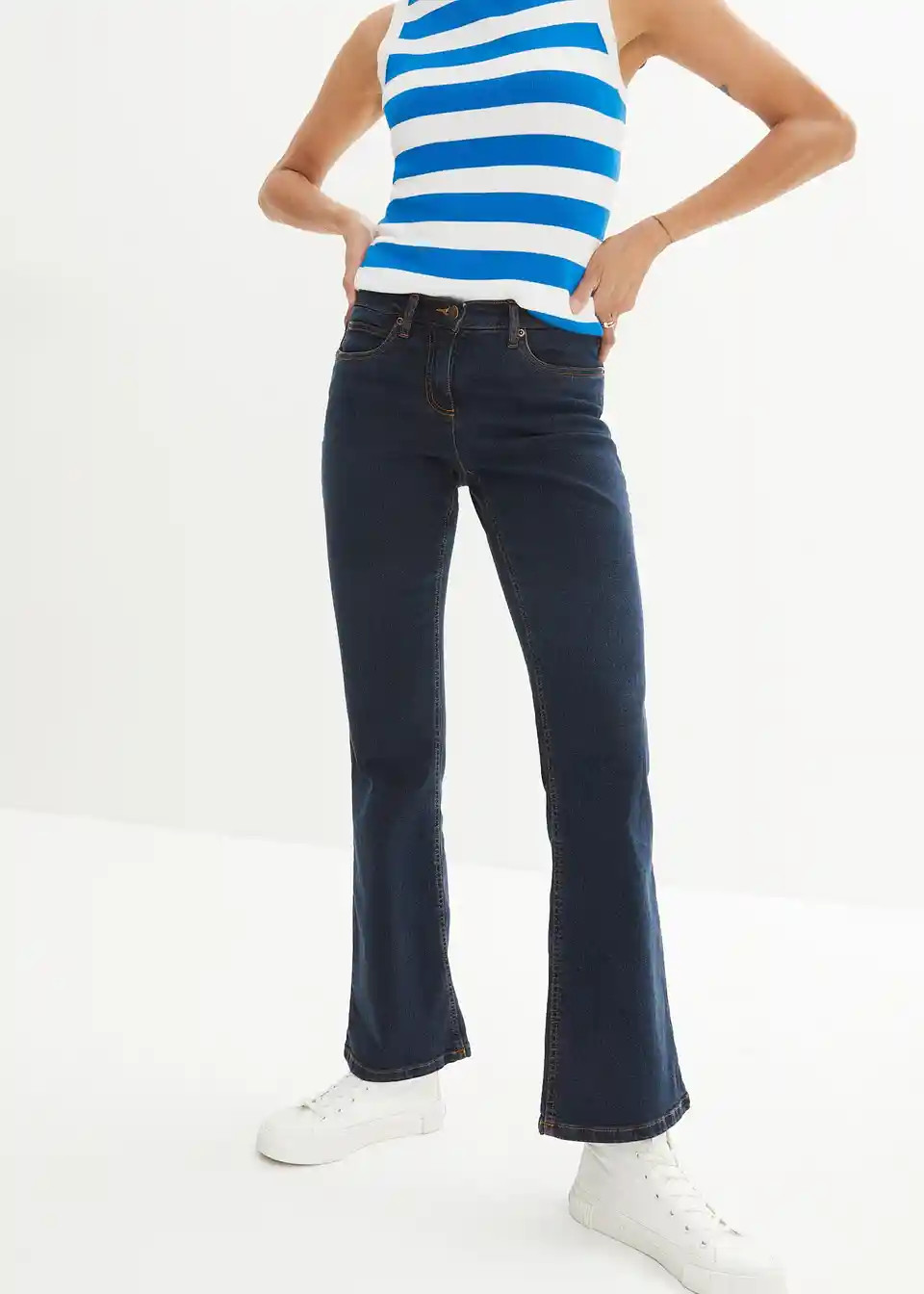 Klassische Basic-Stretch-Jeans in 5-Pocket-Form - blau, Kurz | Bonprix DE