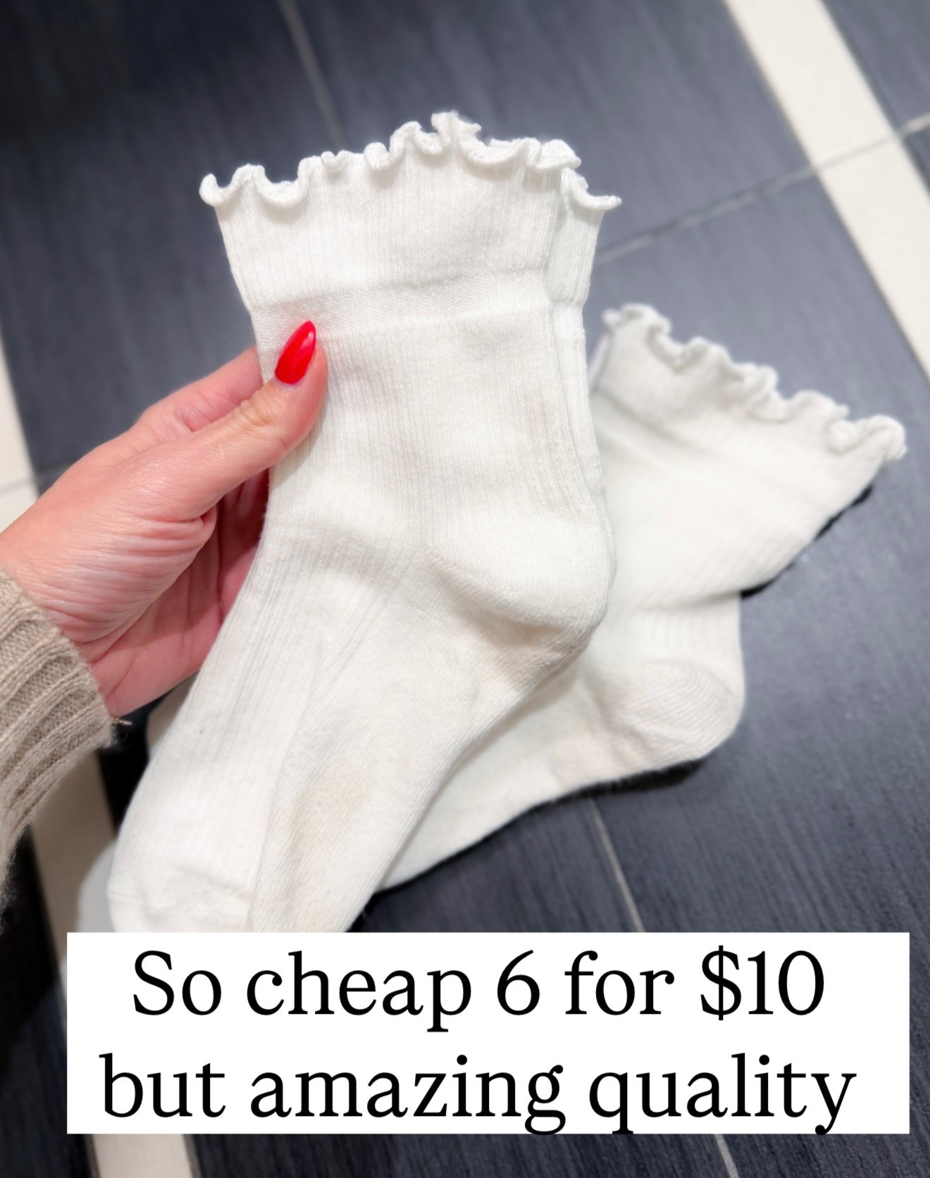 Amazing quality socks for $10, comes with six pairs!

Ruffle socks, ankle socks, stocking stuffer idea, activewear finds, annabrstyle 

#LTKGiftGuide #LTKHoliday #LTKSeasonal