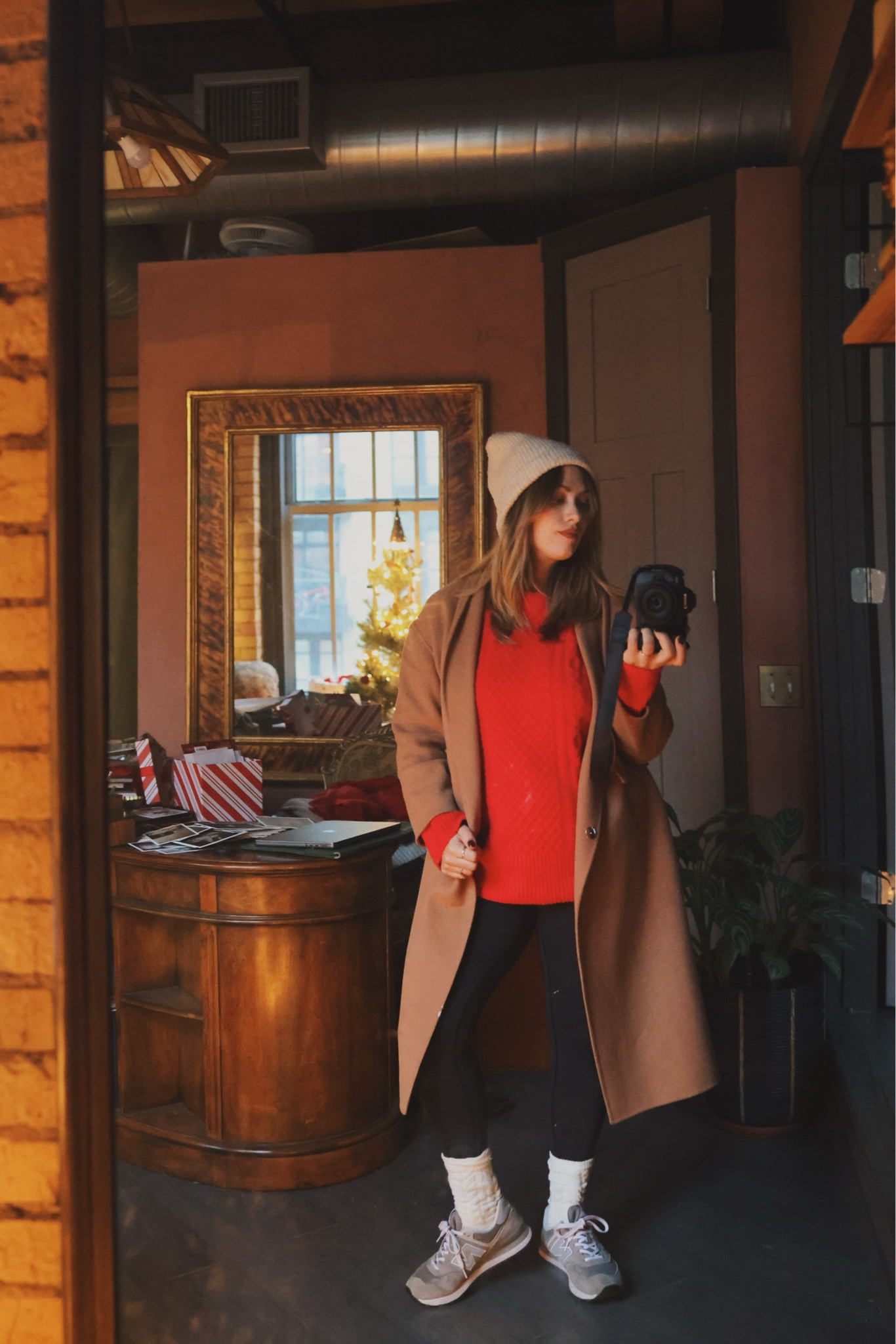 Last minute errands and gift wrapping outfit 

Holiday, holiday looks, Christmas, everyday looks, postpartum style, mom style, casual, winter looks

#LTKfindsunder100 #LTKSeasonal #LTKHoliday