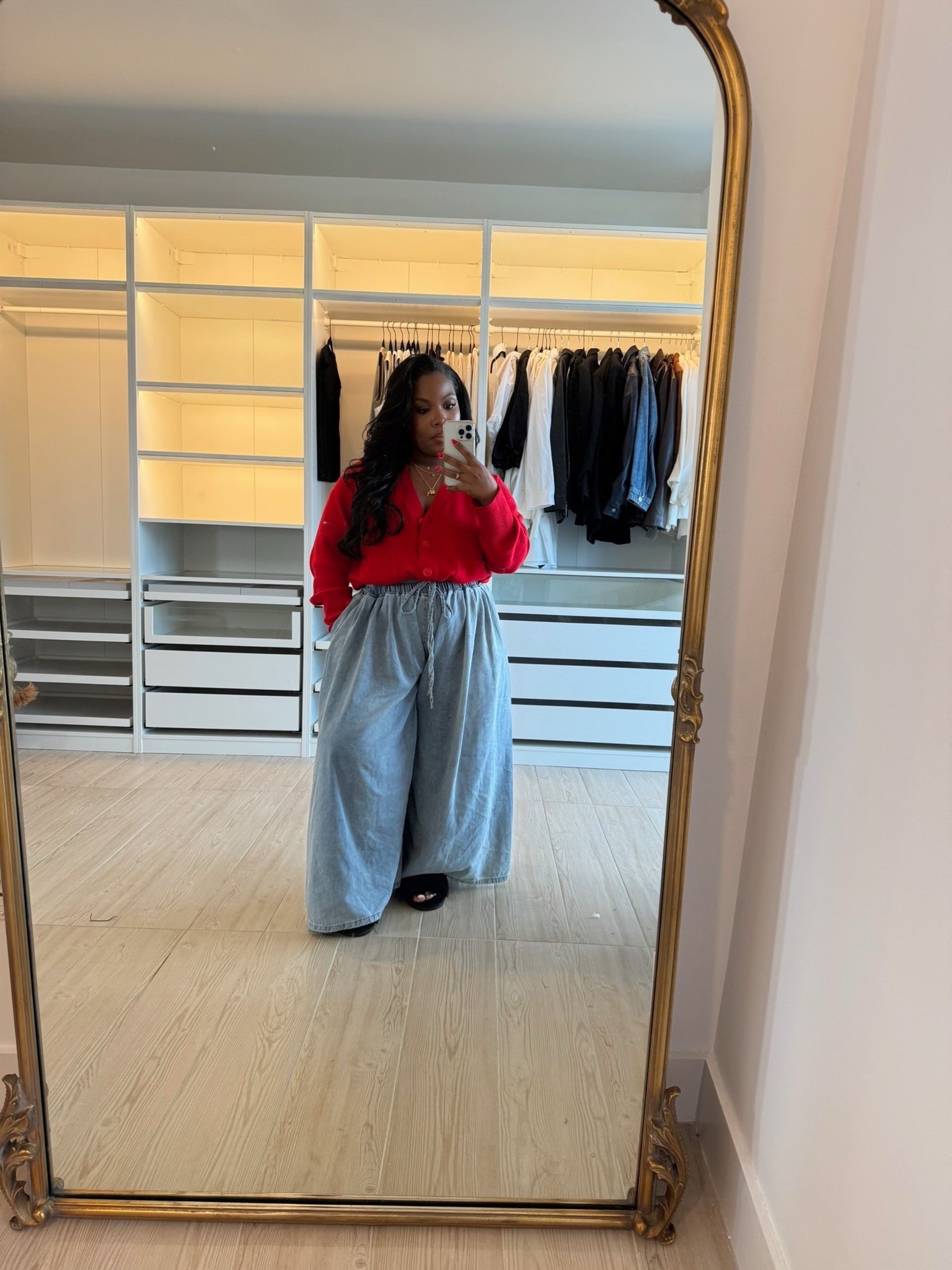 I love wearing baggy jeans while working from home! These are perfect to wear on busy days when I want to be dressed comfortably but still stylish.

Linking a similar sweater from Amazon below! 

loungewear, baggy jeans, work from home style, casual style, midsize fashion, Valentine’s Day, Emmy Petit

#LTKPetite #LTKMidsize