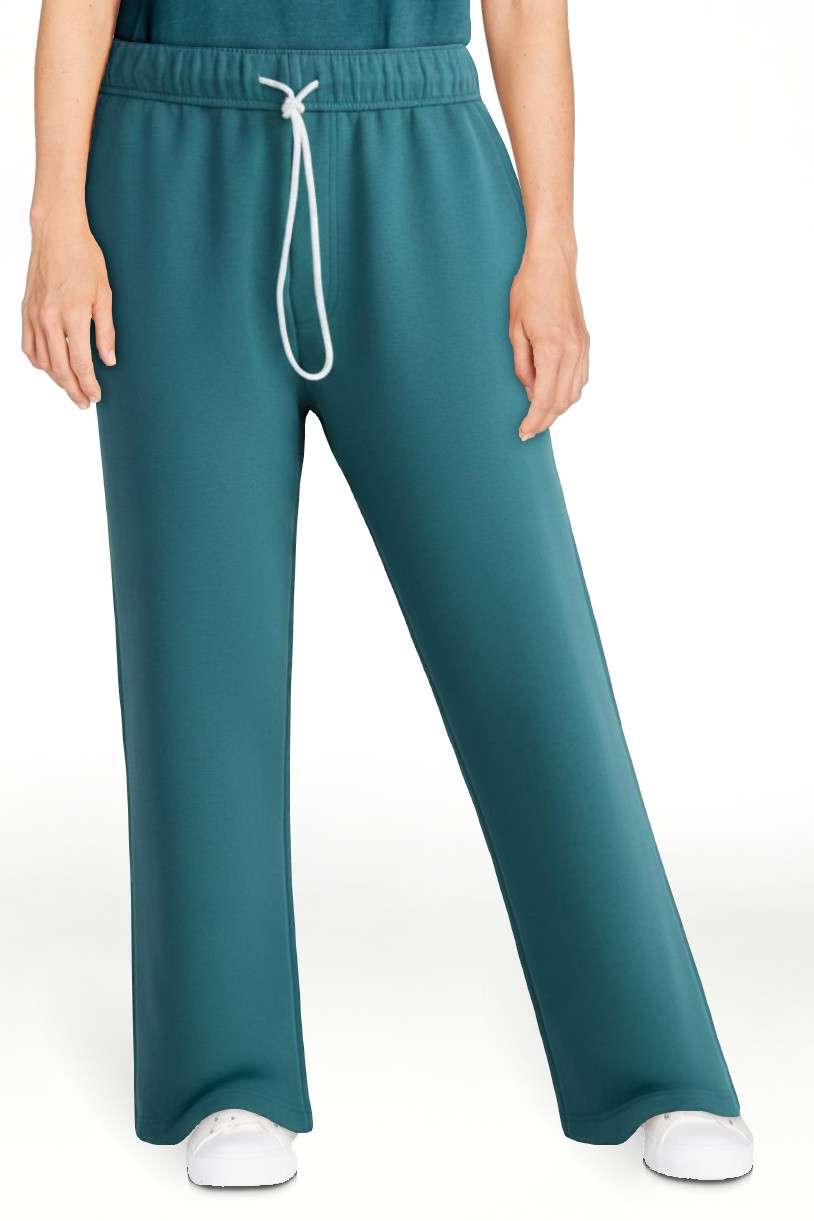 No Boundaries Soft Fleece Wide Leg Pants, 30” Inseam, 1 or 2-Pack, Women’s XXS-4X | Walmart (US)