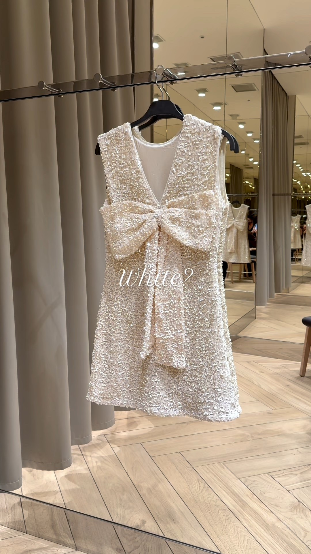 H&M sequin bow back dress✨
Tags: partywear festive Christmas Day night out white brown dark green chic women’s style sparkle sparkly party 

#LTKfestive #LTKpartywear #LTKdresses