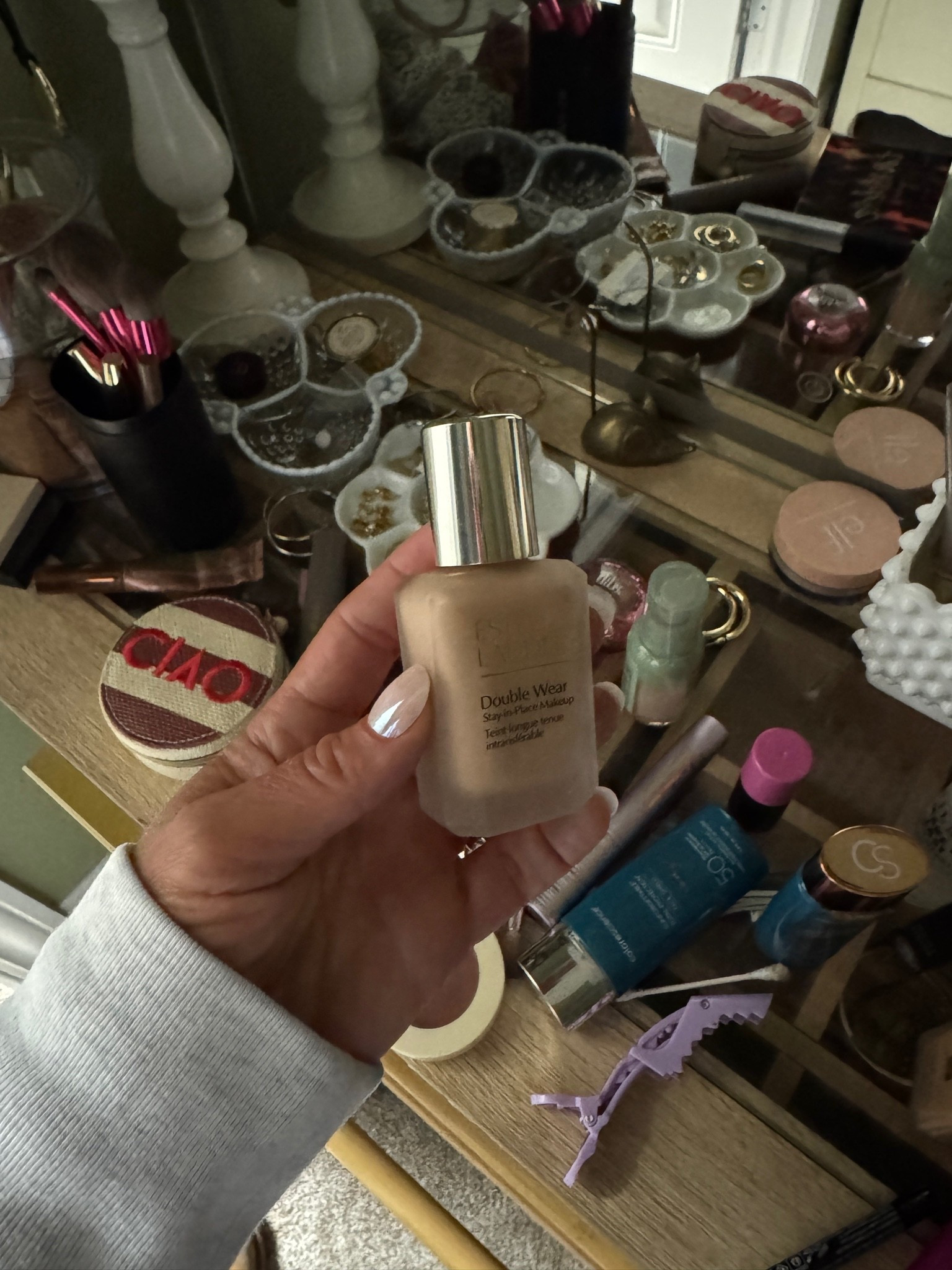 My go-to ‘special day’ foundation that makes me look as flawless as possible 😆