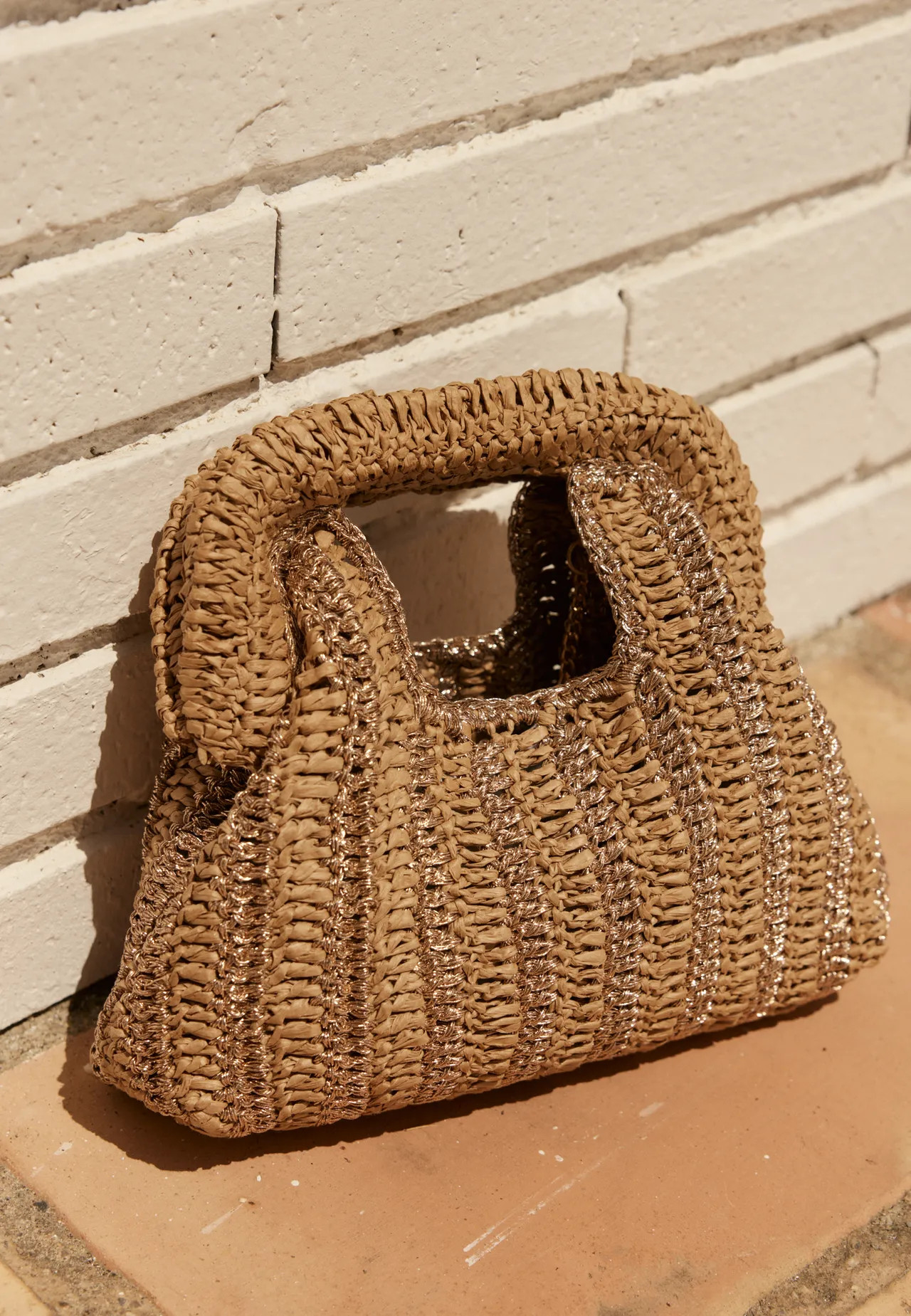 Metallic raffia bucket bag - Women's See all | Stradivarius United Kingdom | Stradivarius (UK)