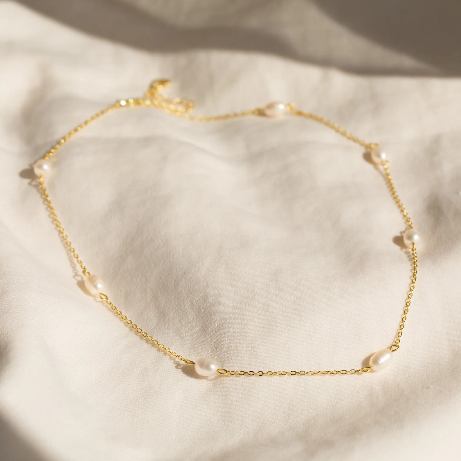 Anna Pearl Station Necklace | Caitlyn Minimalist