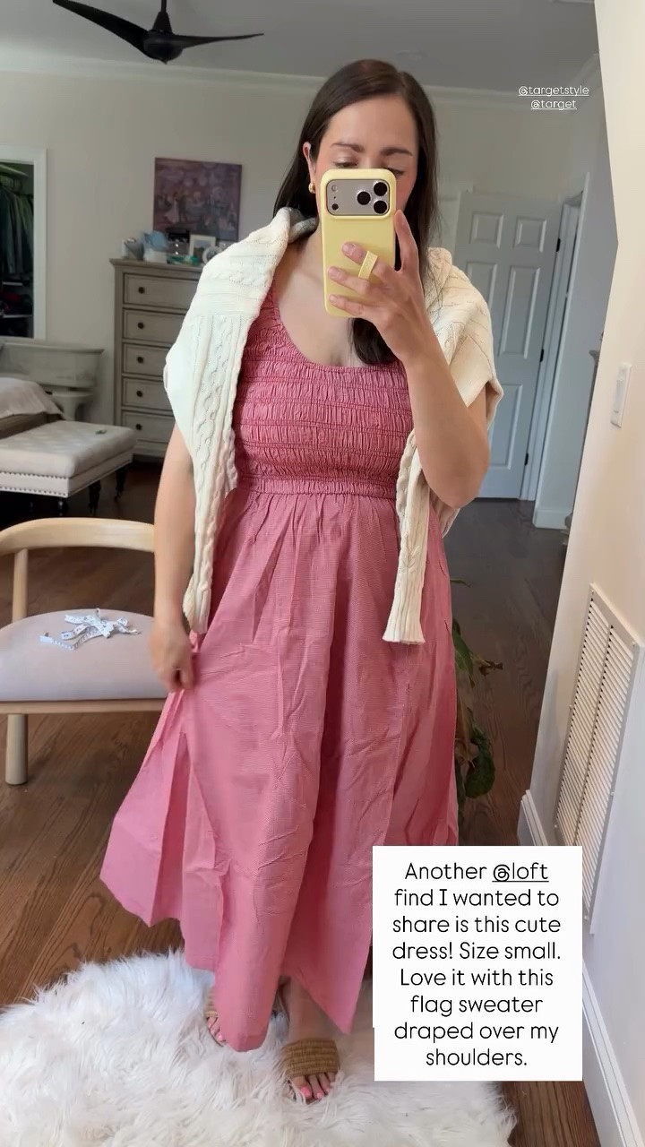 Another @loft find I wanted to share is this cute dress! Size small. Love it with this flag sweater draped over my shoulders.  @targetstyle @target