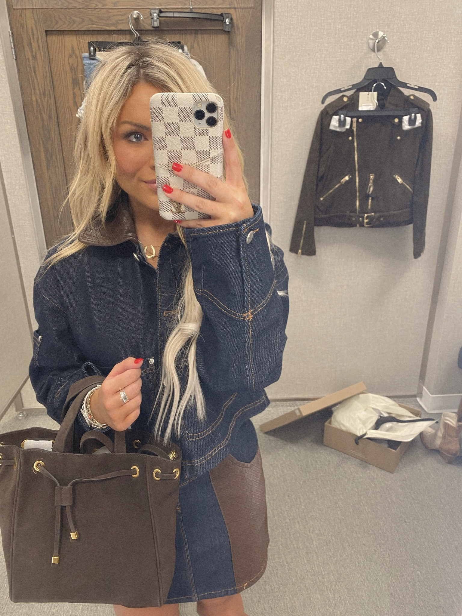 Jacket: Small
Skirt: 2

N Sale, Nordstrom Anniversary Sale, Nordy Club, fall fashion, petite fashion, Rag & Bone, Avec Les Filles

#LTKPetite #LTKSaleAlert #LTKItBag