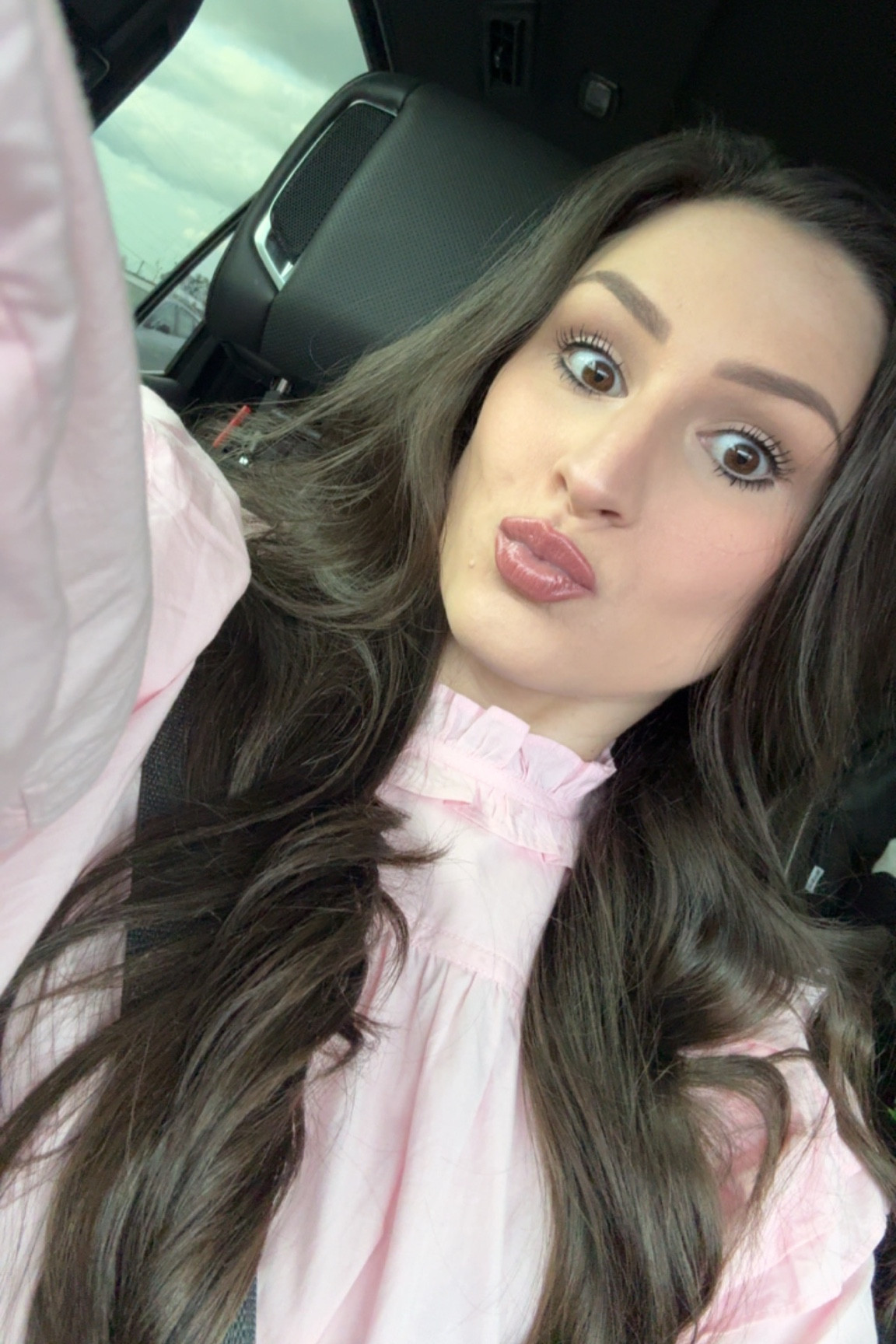 Makeup/outfit links! 

#LTKbeauty #LTKstyletip