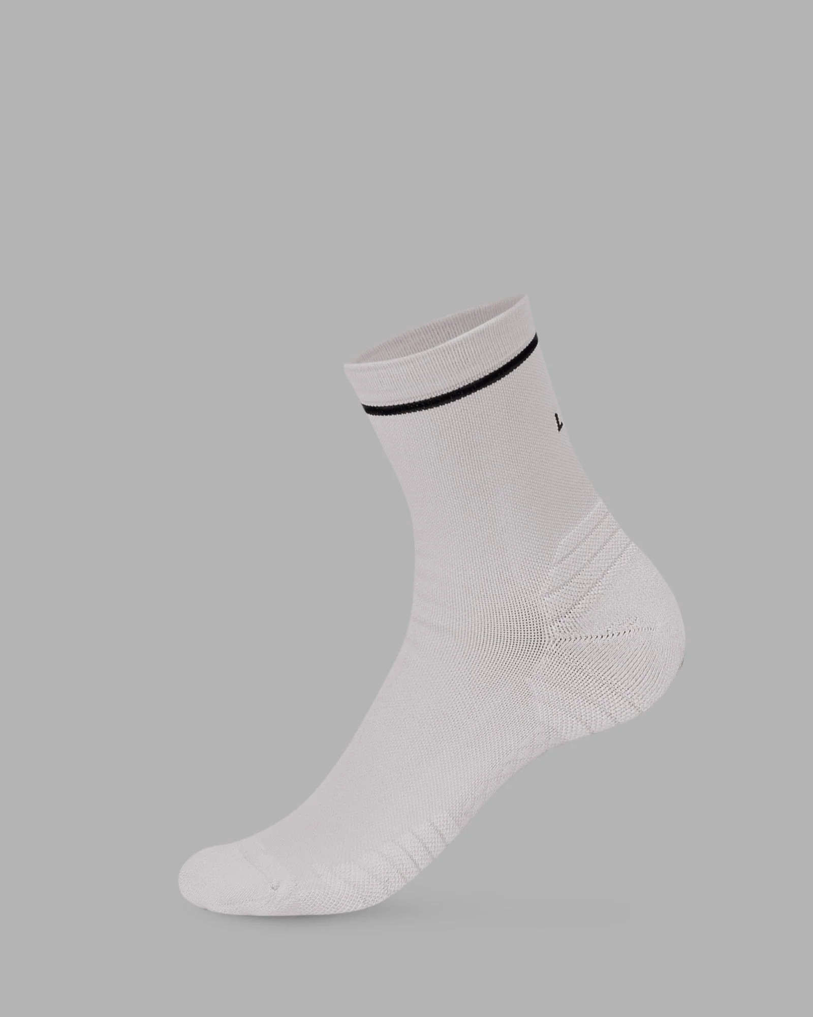 Fast Performance Quarter Socks 2.0 - White-Black | LSKD | LSKD