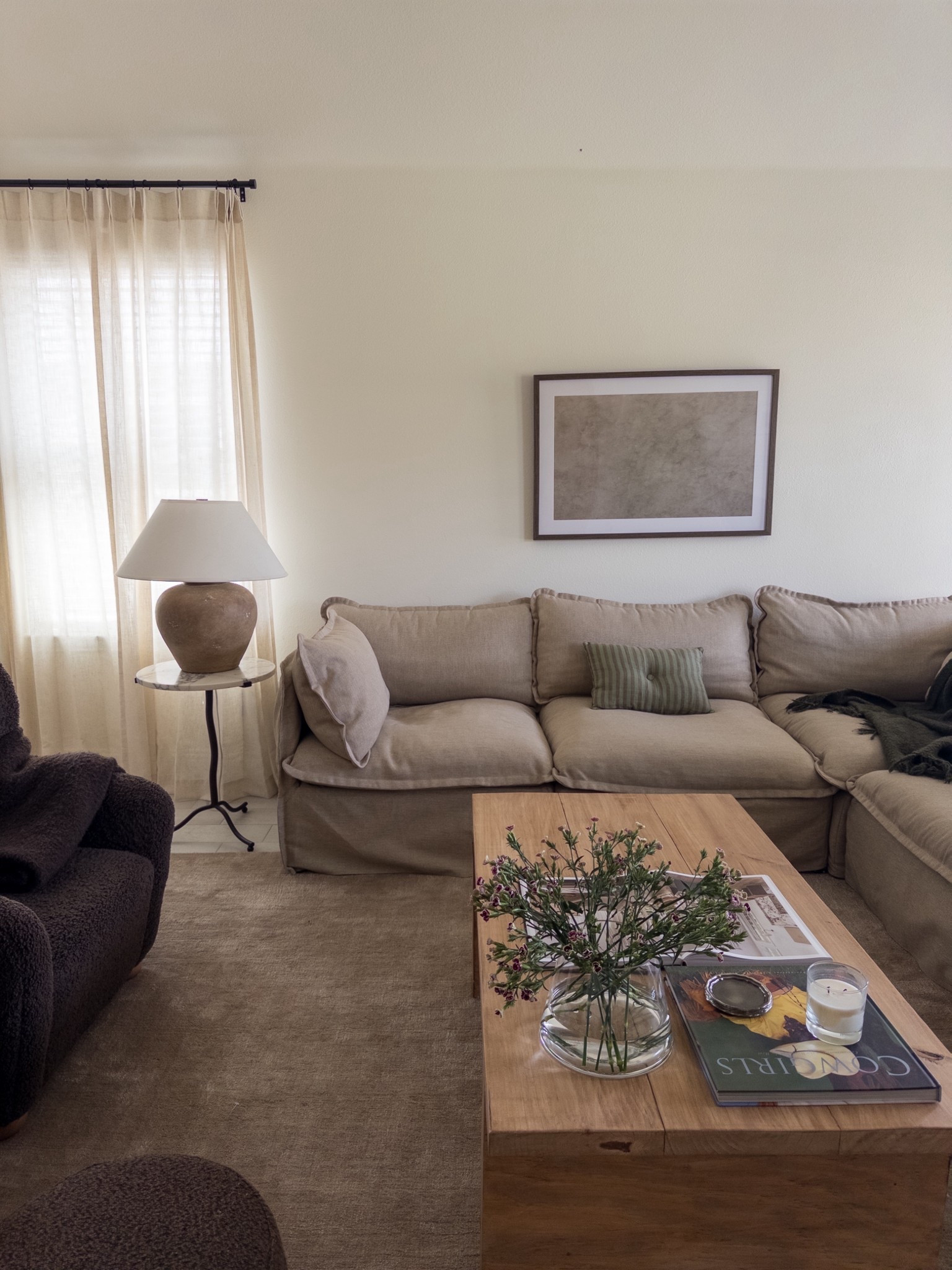 Our living room 💚

Spring living room, seasonal living room, neutral living room, living room inspo, spring neutral living room 

#LTKSeasonal #LTKHome