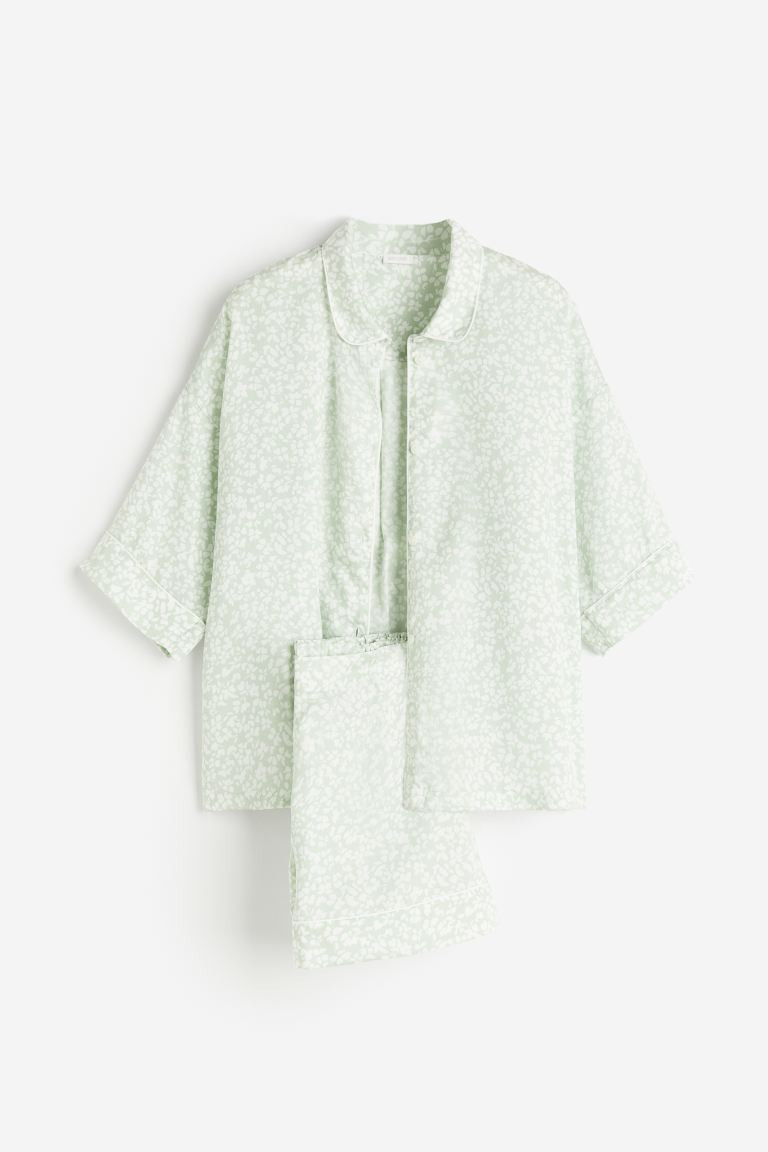 Patterned satin pyjamas - Light green/Floral - Home All | H&M GB | H&M (UK, MY, IN, SG, PH, TW, HK)