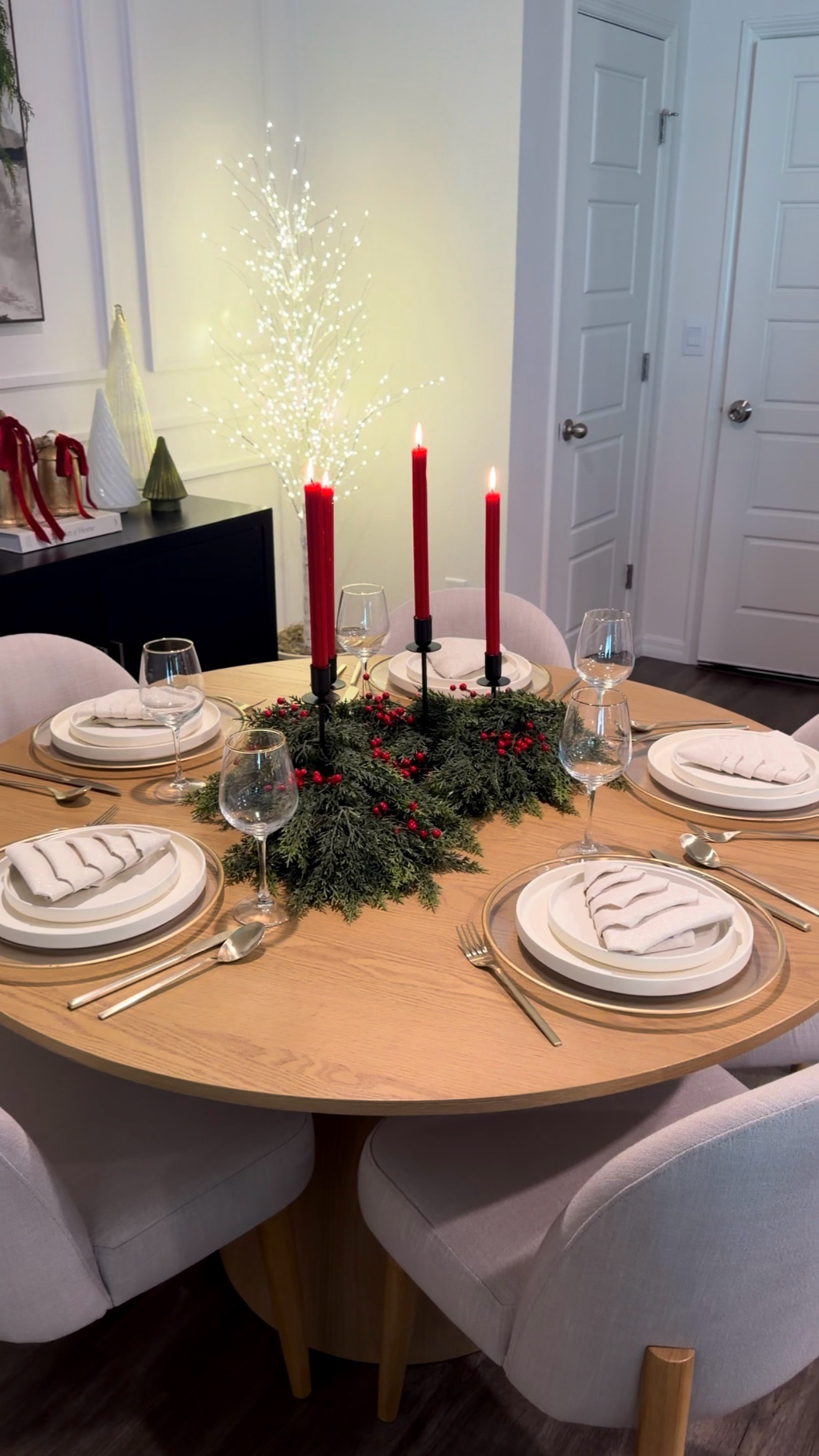 How to make a Christmas tree 🌲 napkins folding
Si te gustó algo de lo que viste escribe “Mesa de Navidad” para enviarte todo al DM ✨
Mi comedor es de @thepopmaison ✨🫶🏻

#LTKSaleAlert #LTKHome #LTKHoliday