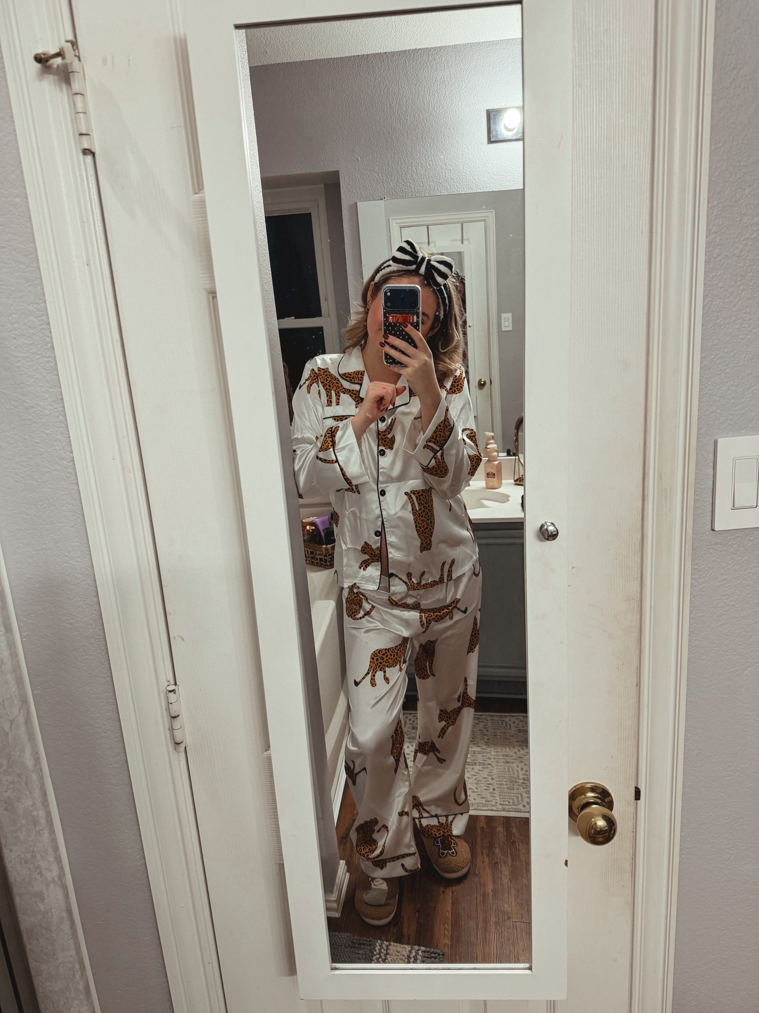 Cute pajamas. Leopard pajamas. Amazon fashion  

#LTKmorningroutine #LTKBump #LTKFindsUnder100