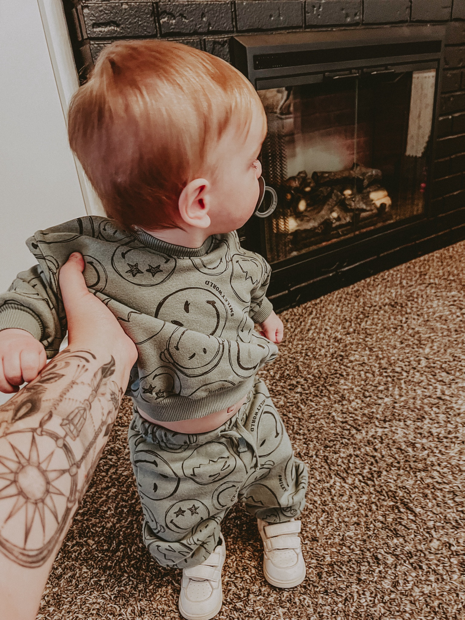 The cutest 2 piece smiley face sweatshirt and joggers set for baby boy or girl! 🙂

#LTKkids #LTKbaby #LTKhome