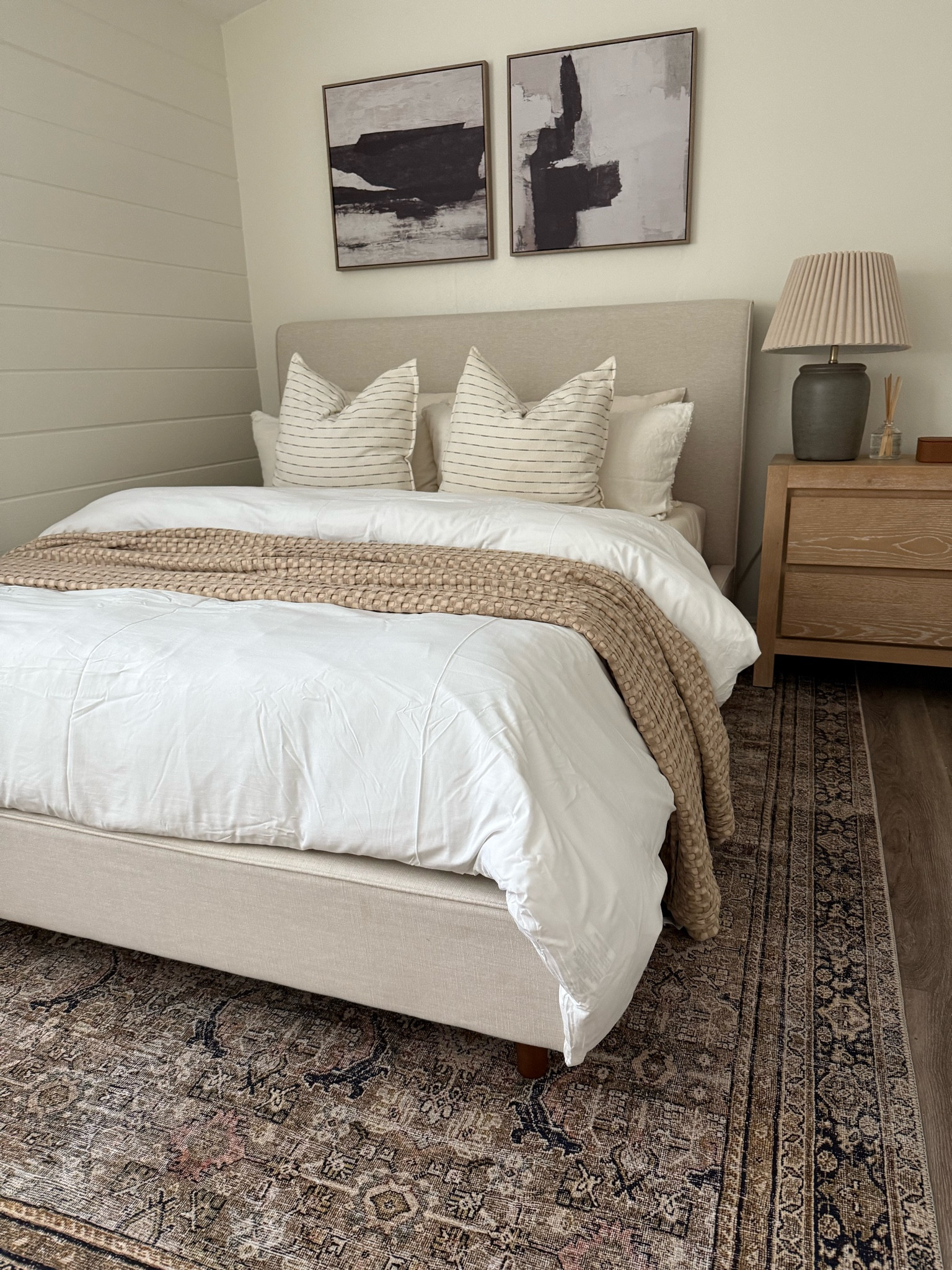 Our guest bedroom is almost done! Will be sharing a full reveal soon! In the meantime  linking items I’ve found that are super affordable!! 


#LTKHoliday #LTKGiftGuide #LTKHome