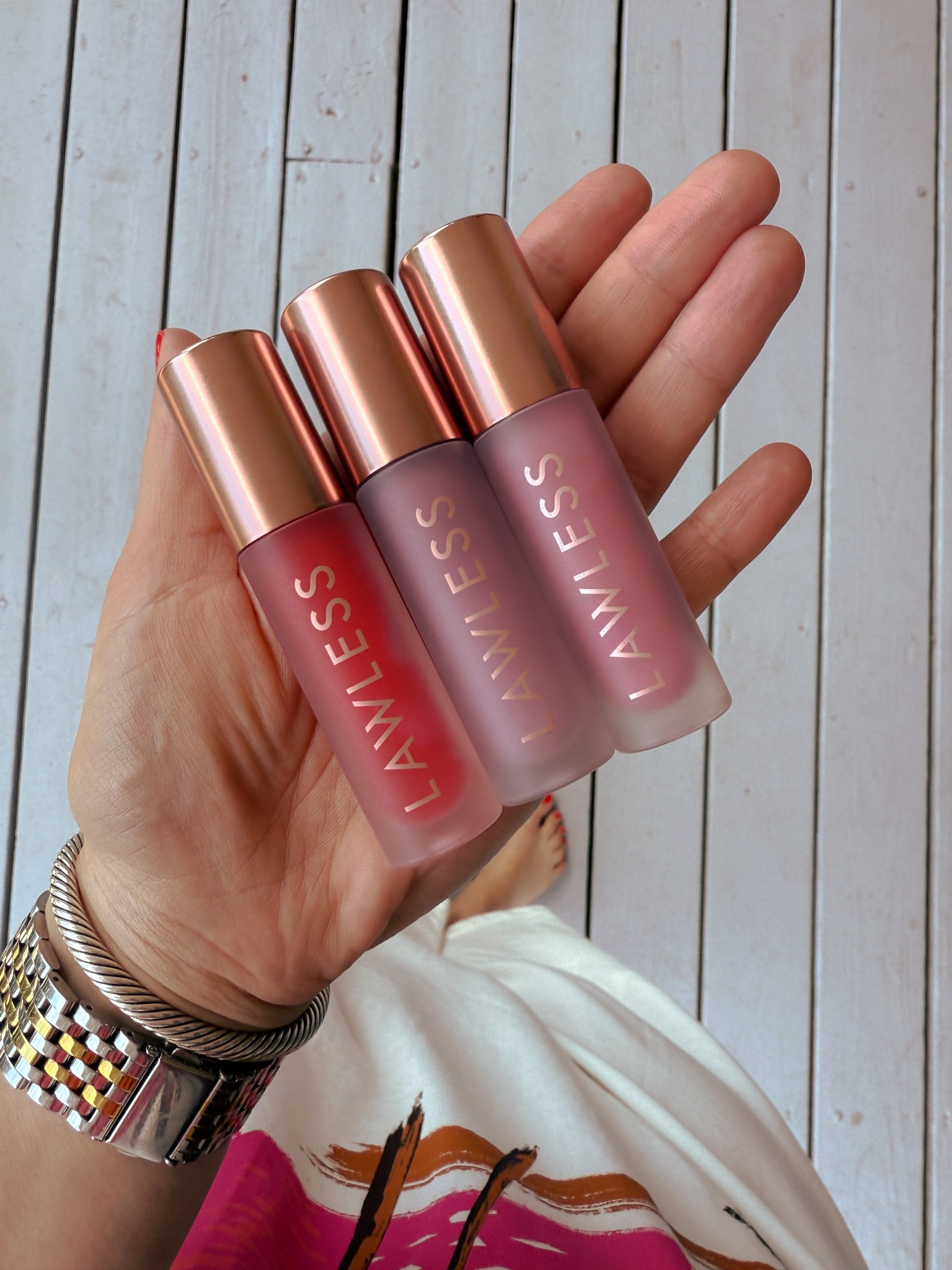 The chokehold these Lawless lip glosses have on me 😍



#LTKSummerEdit #LTKFindsUnder50 #LTKBeauty