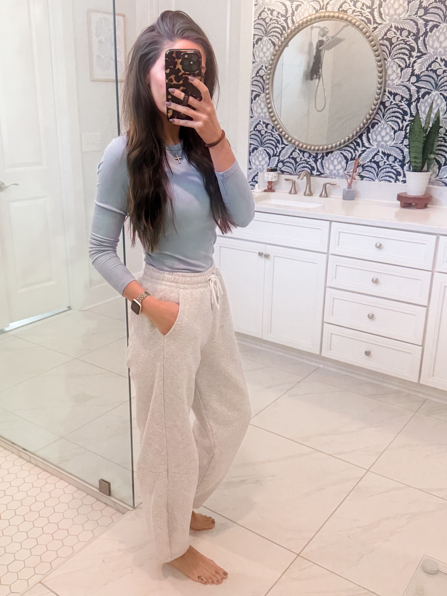 Wearing an XS in both top and bottom. 



#LTKFindsUnder50 #LTKootd #LTKMidsize