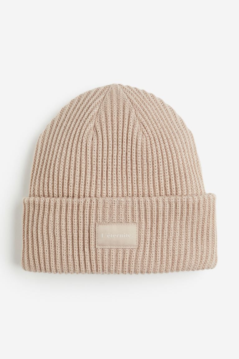 Knitted hat | H&M (UK, MY, IN, SG, PH, TW, HK)