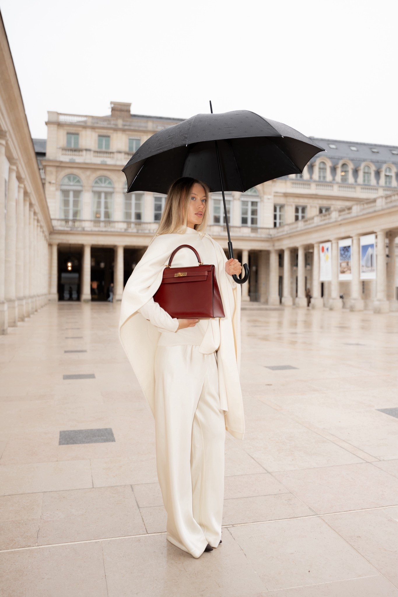 Classy style, elegant outfit, silk pants, all White look, minimal style, classy elegance, holiday outfit, winter White look

#LTKSeasonal #LTKWorkwear #LTKHoliday