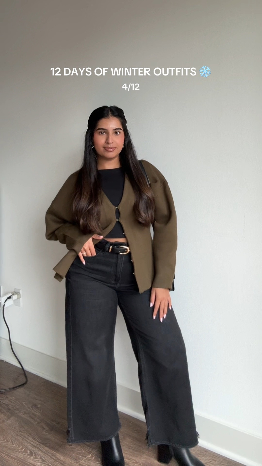 this a-line sweater is so flattering!! 

#LTKSeasonal #LTKFindsUnder100 #LTKStyleTip