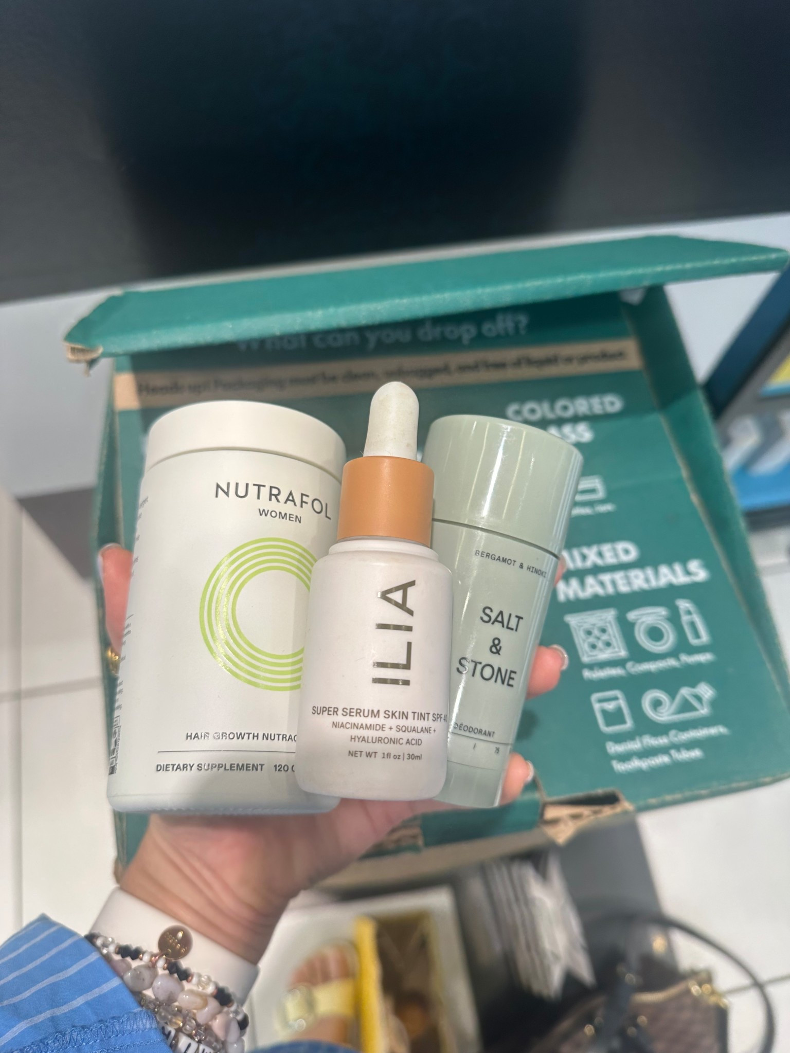 Another month another trip to the recycling bin at Sephora. Dropping my empties and for sure refilling with new ones. Love this products!

Ilia- porto 
