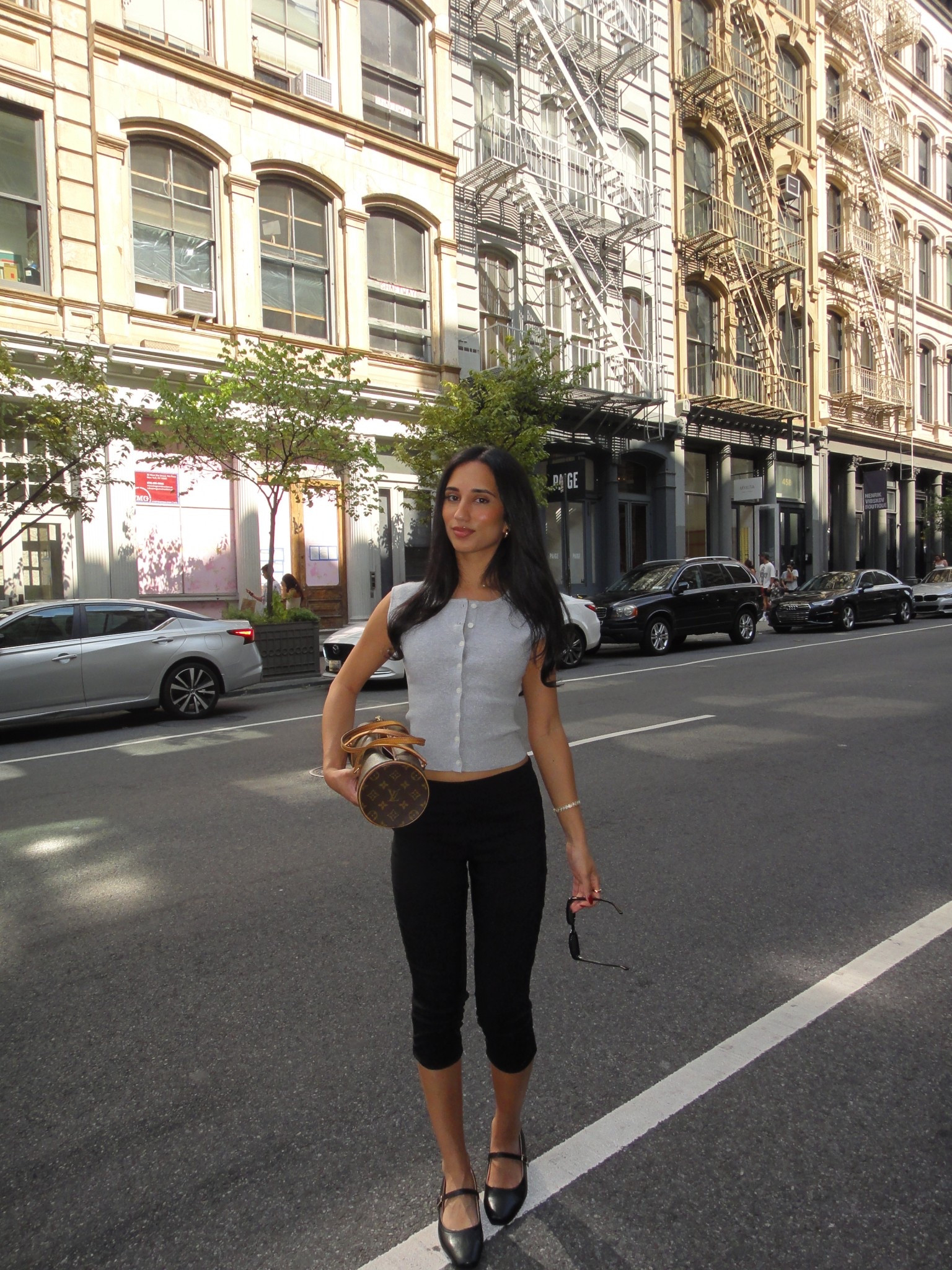 Shop my outfit🩶

Capris are from Calvin Klein found at winners so I can’t link them unfortunately :( everything else is linked!