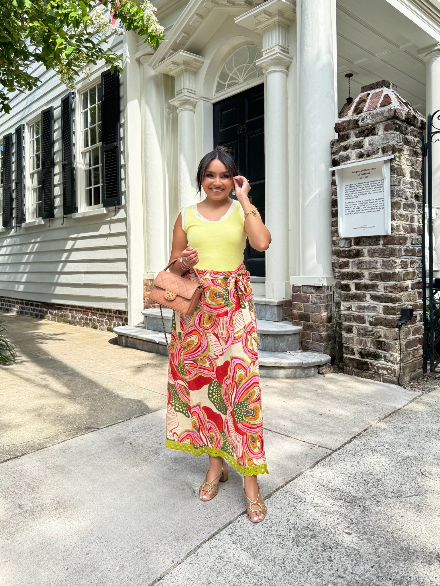 Tank size xxs TTS
Skirt size xs TTS
Gold sandals size 4 which is a size 5 in this brand TTS