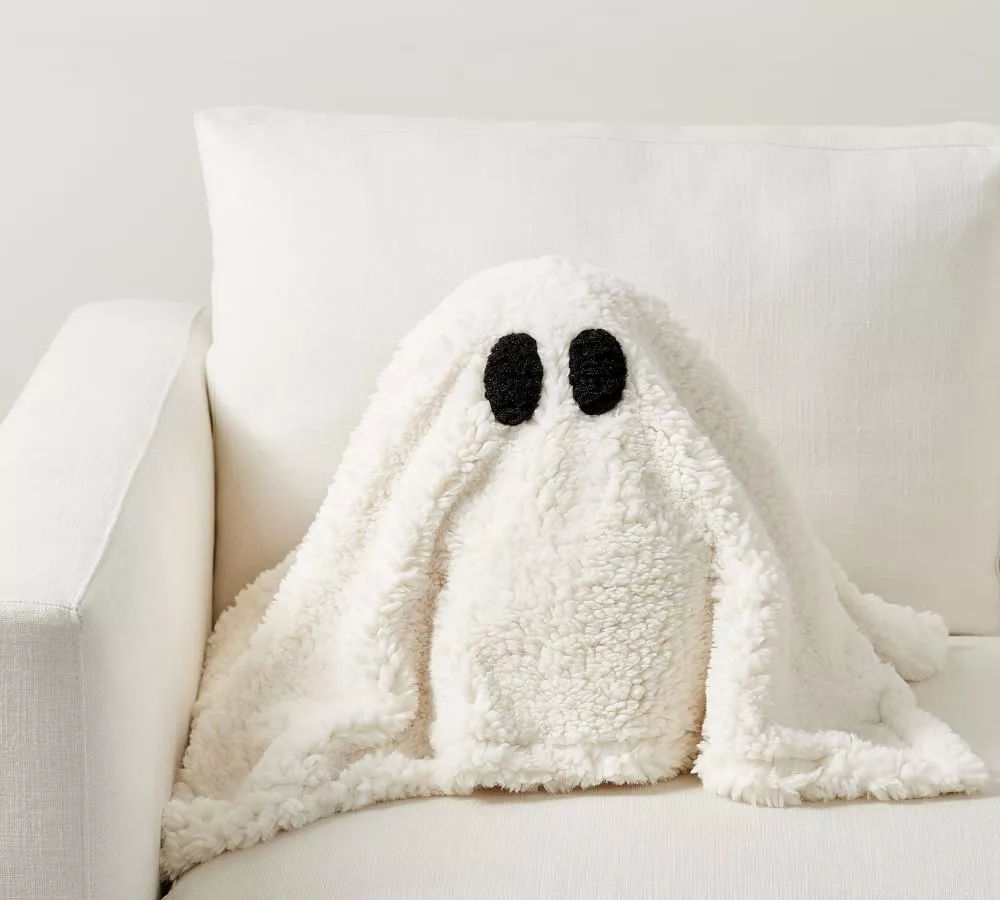 NEW NOVOGRATZ WHITE GHOST SHAPED HALLOWEEN Sherpa DECORATIVE PILLOW 19” X  22”