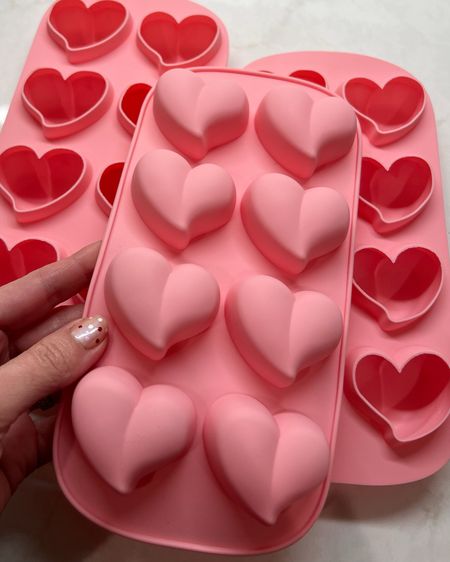 Cutest heart shaped ice cube trays. Dishwasher safe. Perfect for Valentine’s Day💕

#LTKparties #LTKhome #LTKSeasonal