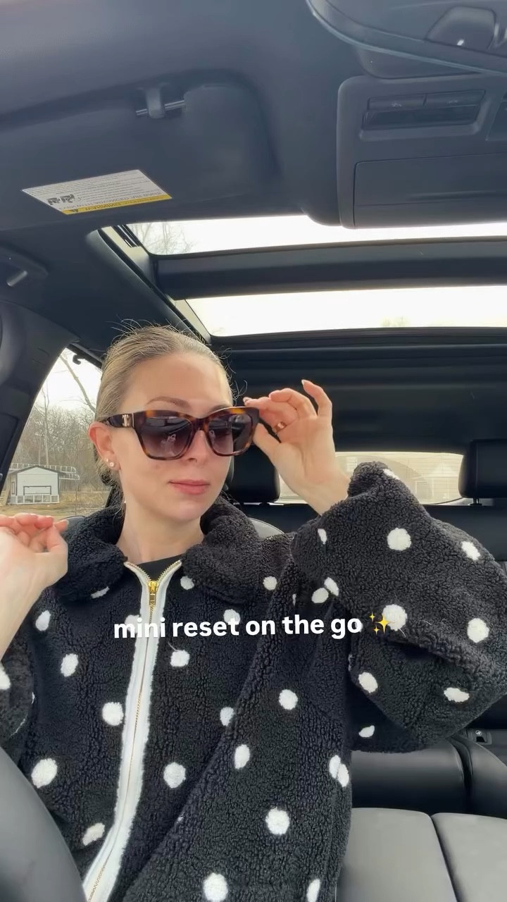 @daehair @clearstemskincare  mini reset on the go ✨
For Clearstem use code : NICHOLE

#LTKdayinmylife #LTKBeauty #LTKmorningroutine