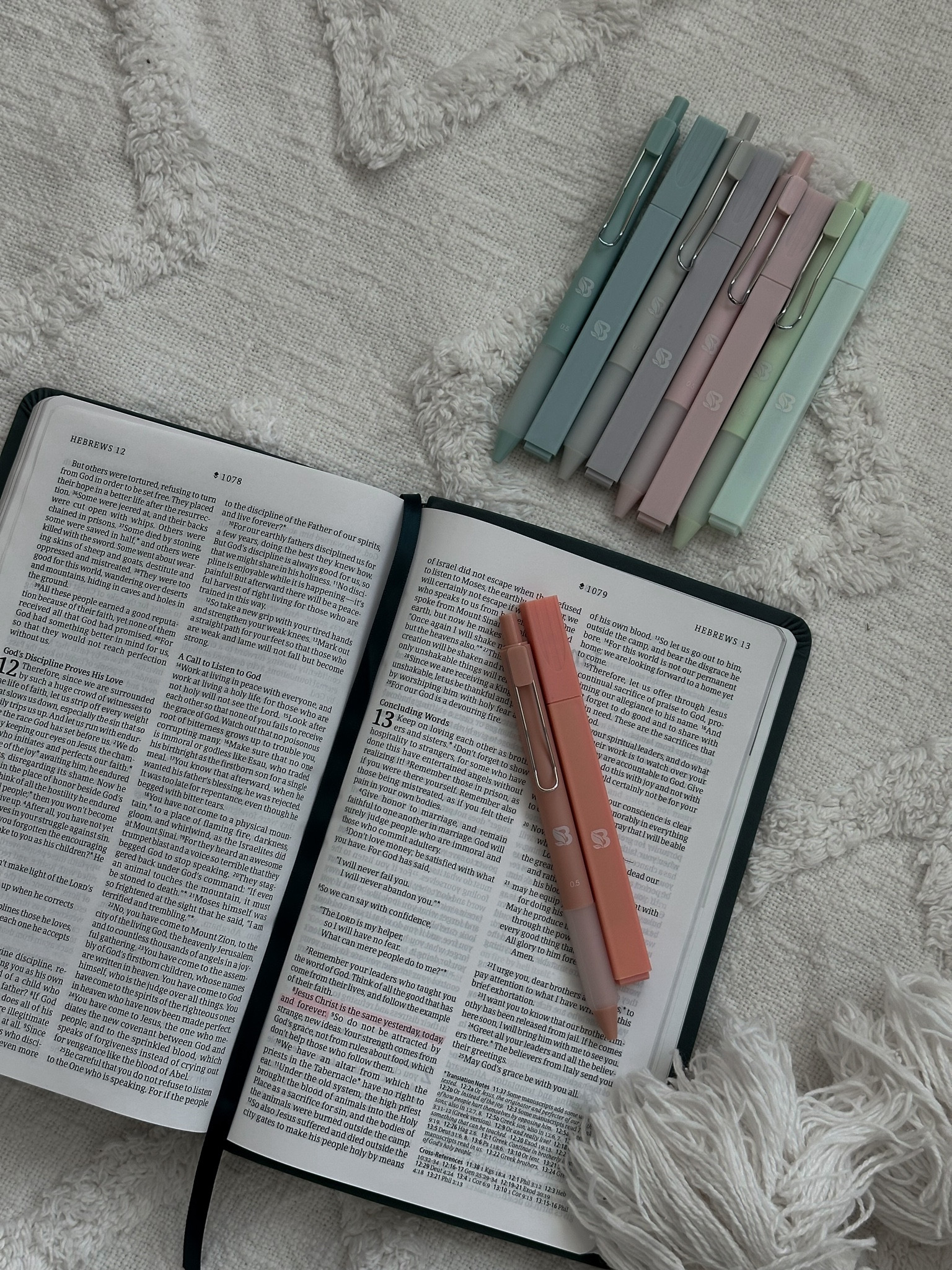 Loving these aesthetic highlighters and gel pens! They won’t bleed through your Bible pages 👏🏼🤍 #amazonfinds #officesupplies #schoolsupplies #bible #pens #primedaydeals #fall #winter #giftidea #stockingstuffers

#LTKfindsunder50 #LTKxPrime #LTKU