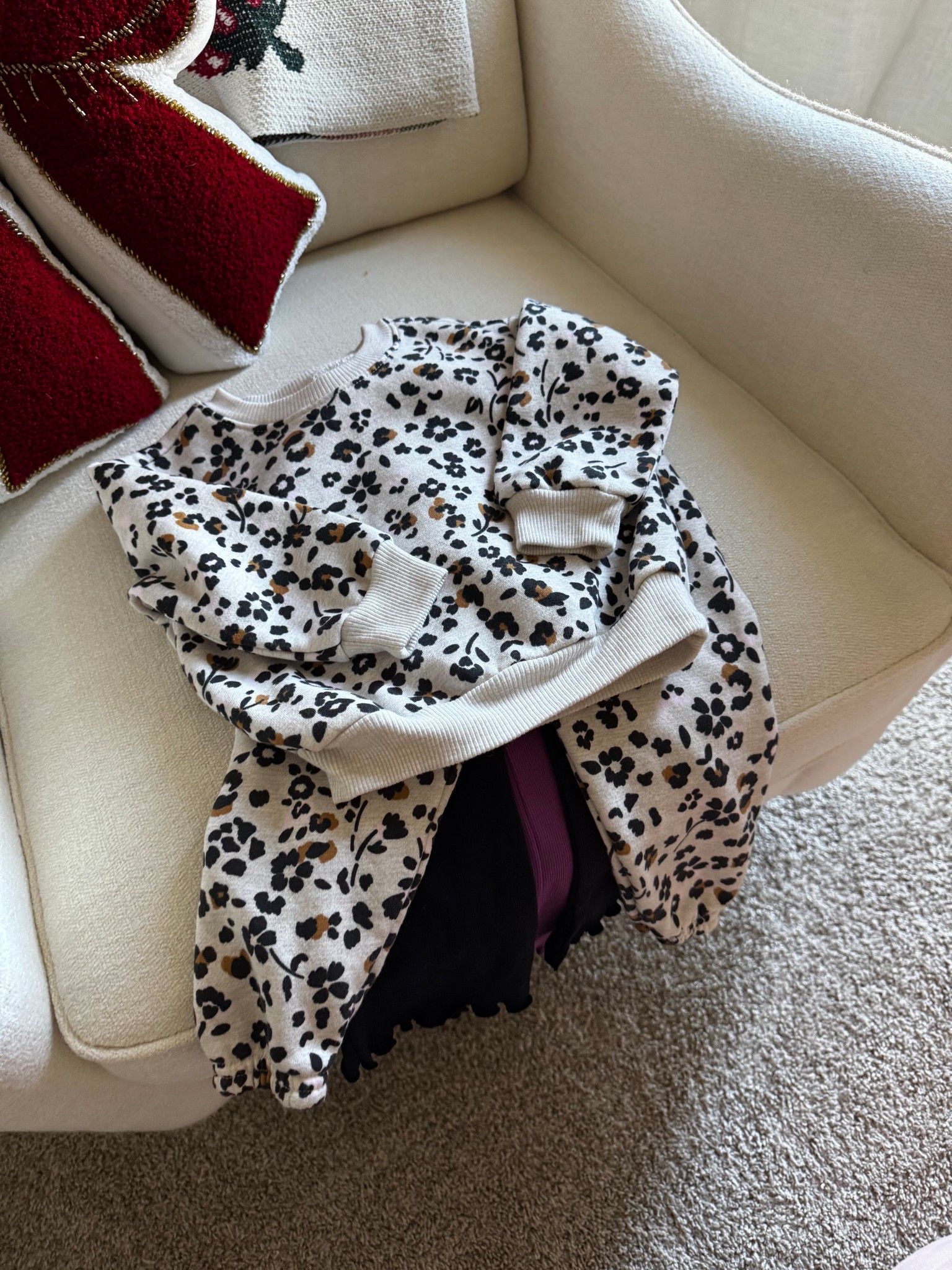 Kid finds at great prices. Floral leopard print is such a fun print, cozy sweat pieces under $5