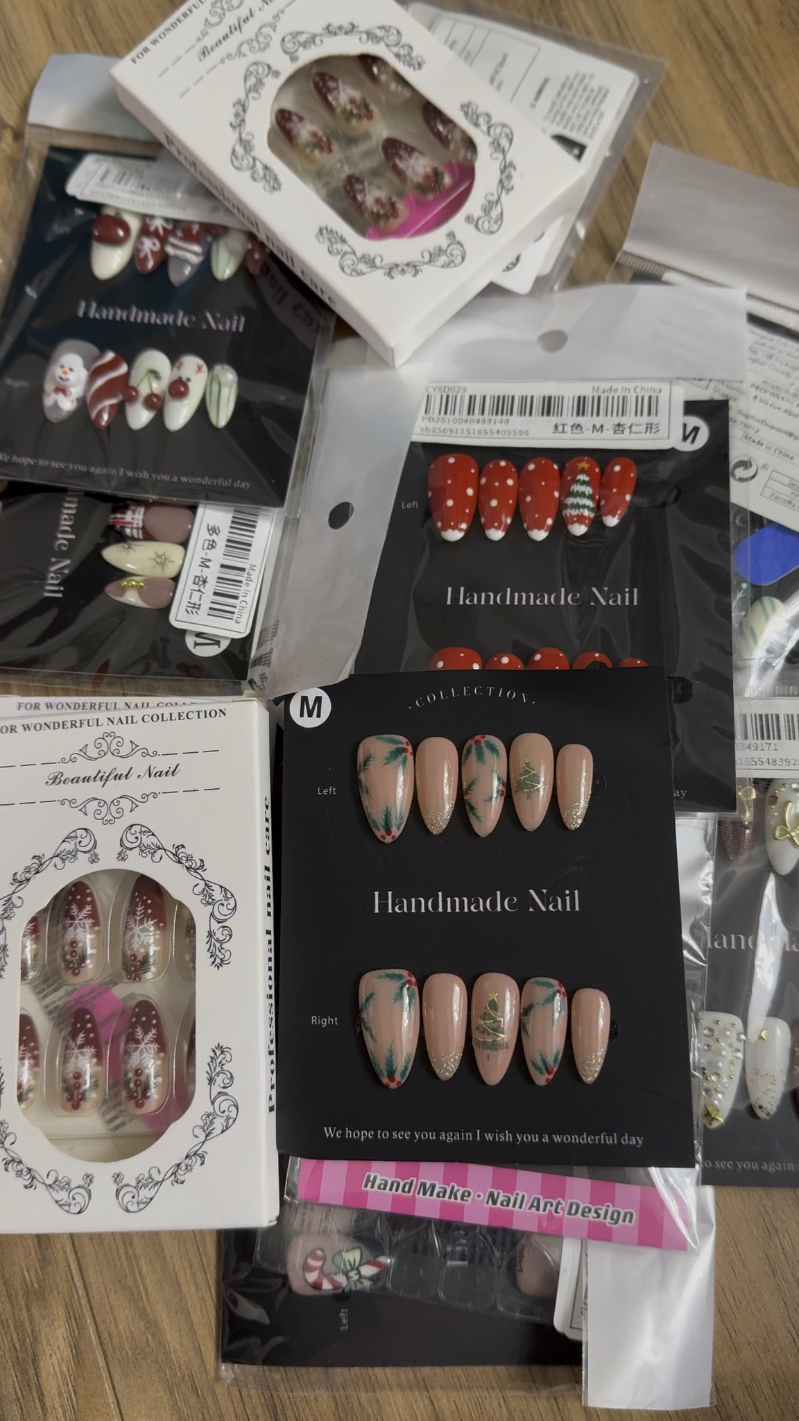 I can’t wait to put on these new Christmas nails for this week 🎄💅🏾✨
They’re sparkly, festive, and giving FULL holiday glam — I’m already obsessed and I haven’t even worn them yet! 😂
This set is about to carry all my Christmas content this week!!
Linking my fav nail tools + inspo below! 🛍️💫

#ChristmasNails #HolidayNails #NailInspo #CozyChristmas #LTKBeauty
#ShoppingWithPriiincesss #Atlantamom #Atlantabloggers #Atlantablogger #AtlantaCreator #Atlantacontentcreators #Atlantacontentcreator

#LTKSaleAlert #LTKCyberWeek #LTKHoliday