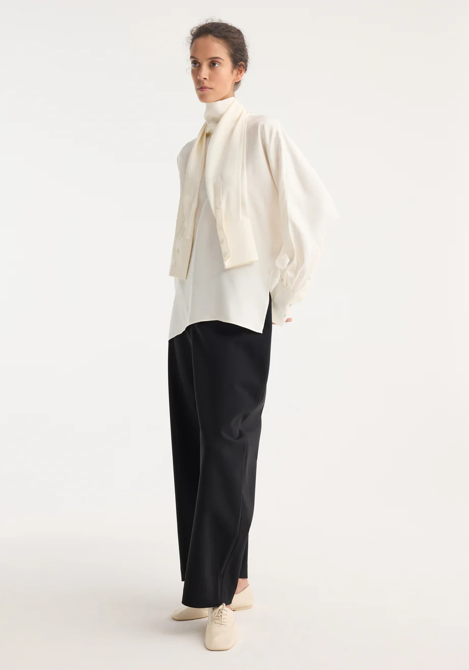 foulard silk top | cream | Rohe