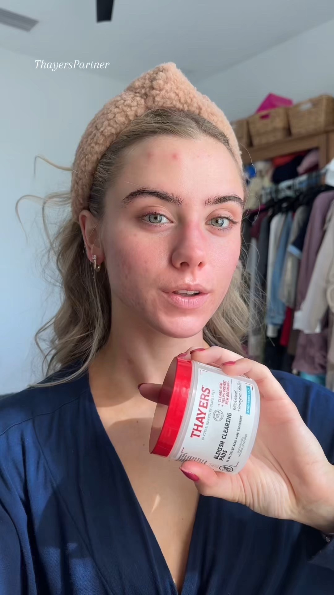 your skincare and your makeup go hand in hand 🤞 these blemish clearing pads are great for an easy skincare that will target acne, keep the skin nicely fresh and clean, and preps for makeup too these are beyond convenient too for all the lazy skincare girls or even if you have back or chest acne these is so much easier than dealing with different creams and serums 👏 @thayers blemish clearing pads from @amazon !! 

#ThayersPartner #acneskincare #skincare #blemishclearingpads #acneproneskin


#LTKBeauty #LTKgrwm #LTKFindsUnder50