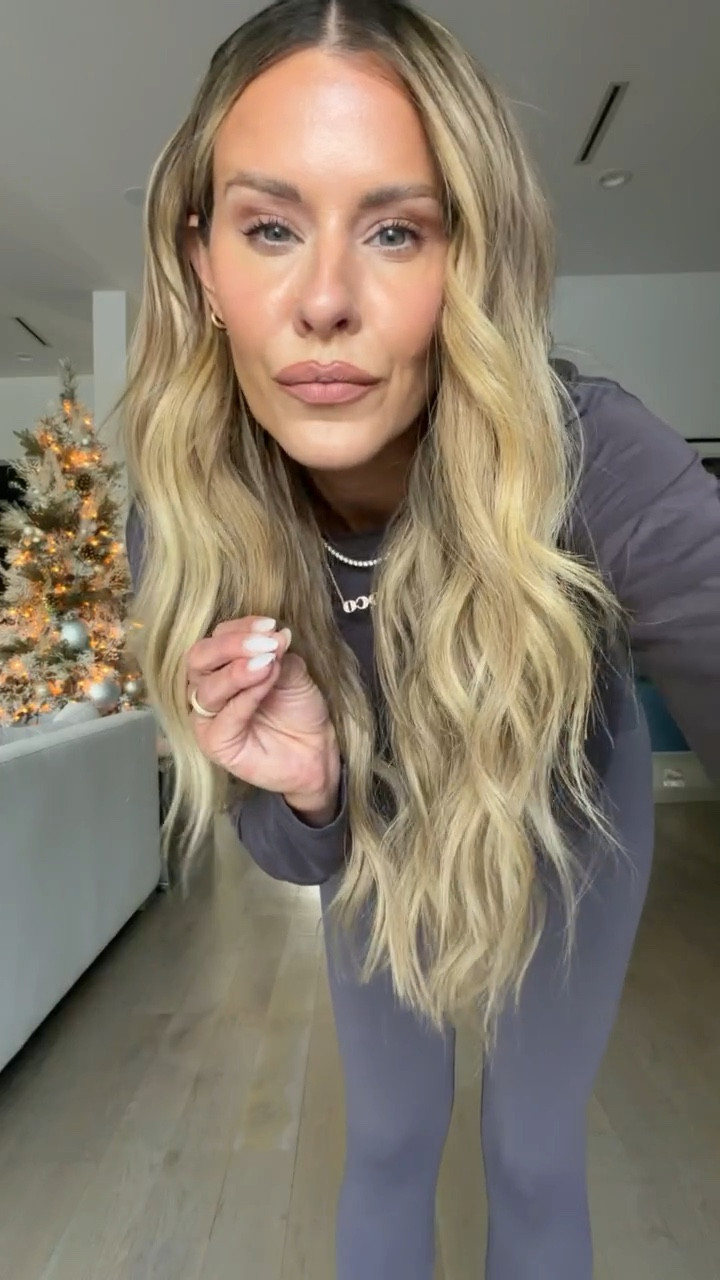 @Spanx is having their big sale of the season ‼️30% off site-wide (exclusions apply) Their best selling collections that we’re all obsessed with are included! You already know their workout leggings are the best and would also be a great gift 🎁 ❤️ #SpanxPartner

#LTKCyberWeek #LTKGiftGuide #LTKHoliday