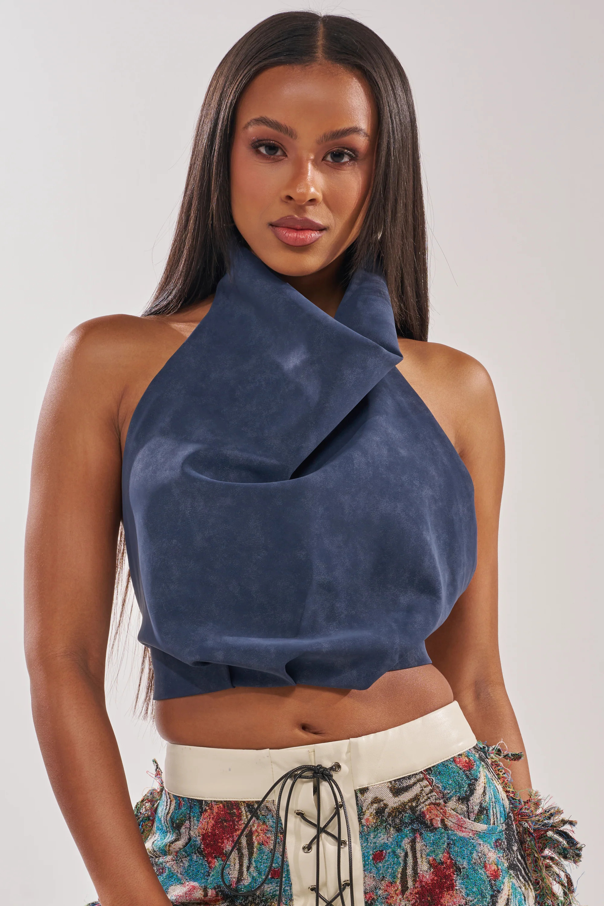 AKIRA Jane Suede Halter Top | Size Large | AKIRA