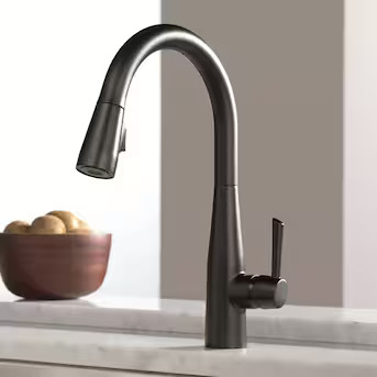 Delta Essa Matte Black Single Handle Deck-mount Pull-down Kitchen Faucet with Sprayer ( Deck Plat... | Lowe's