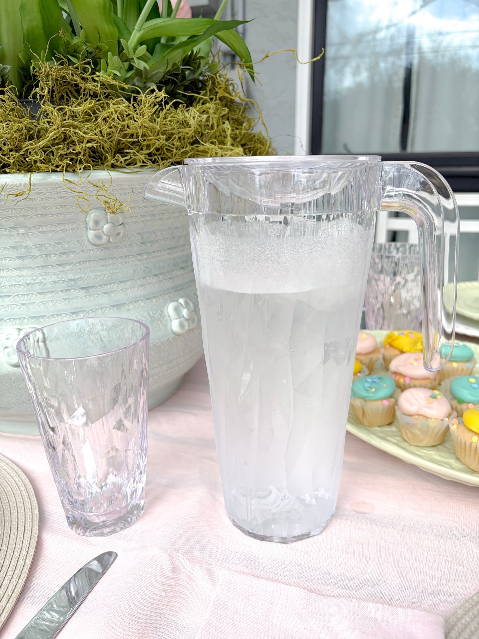 Shatterproof pitcher is the perfect hostess gift this spring and summer! New from Vietri! 

#LTKHome
