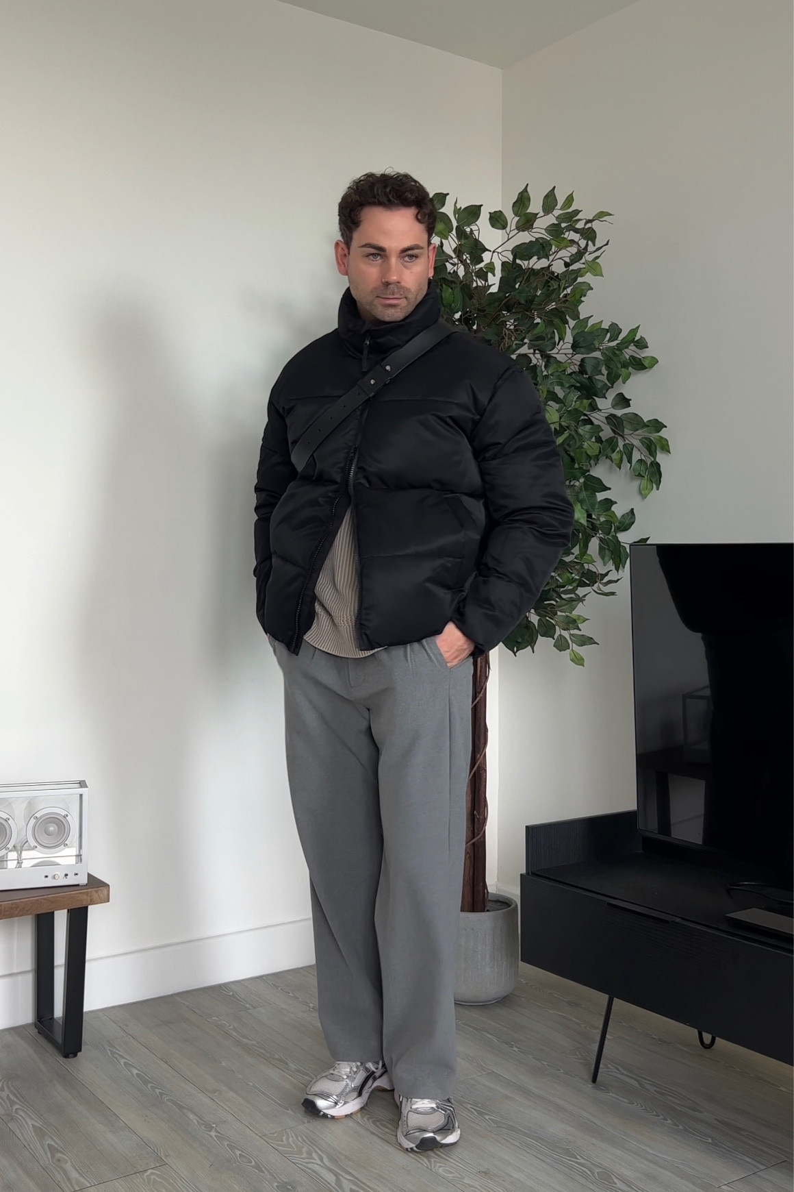 AD - Fall/Autumn outfit idea | Puffer jacket styling from Abercrombie & Fitch

Puffer jacket, puffer coat, mens puffer jacket, black puffer coat, black puffer jacket, grey trousers, grey pants, wide leg trousers, mens wide leg trousers, wide leg pants, mens wide leg pants, pleated trousers, mens pleater pants 

#LTKeurope #LTKmens